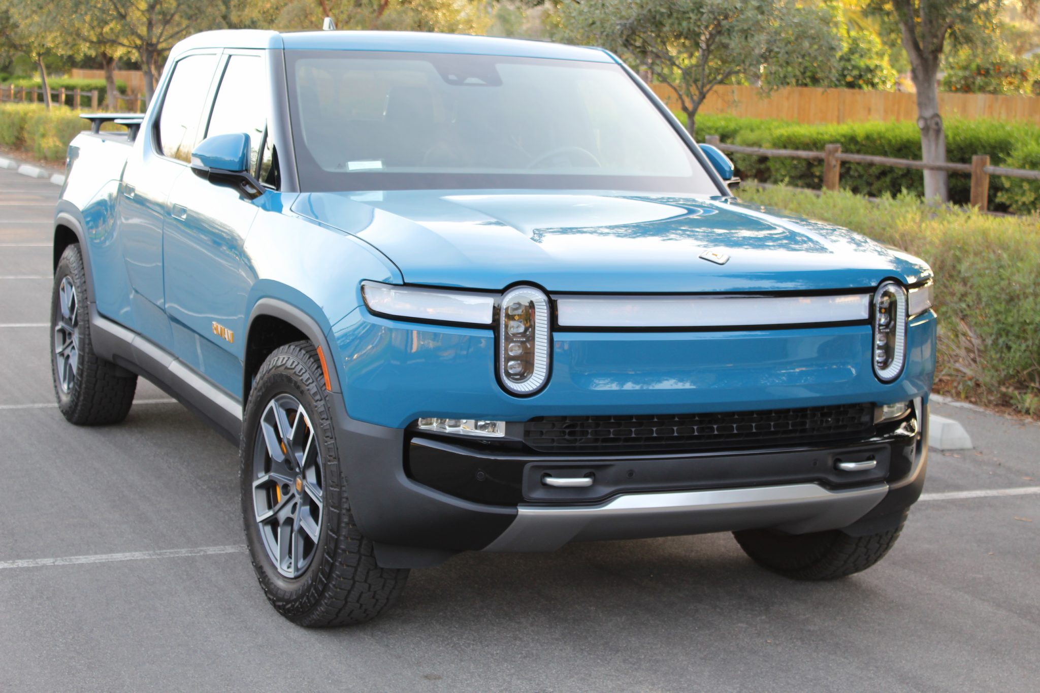 Rivian R1T 