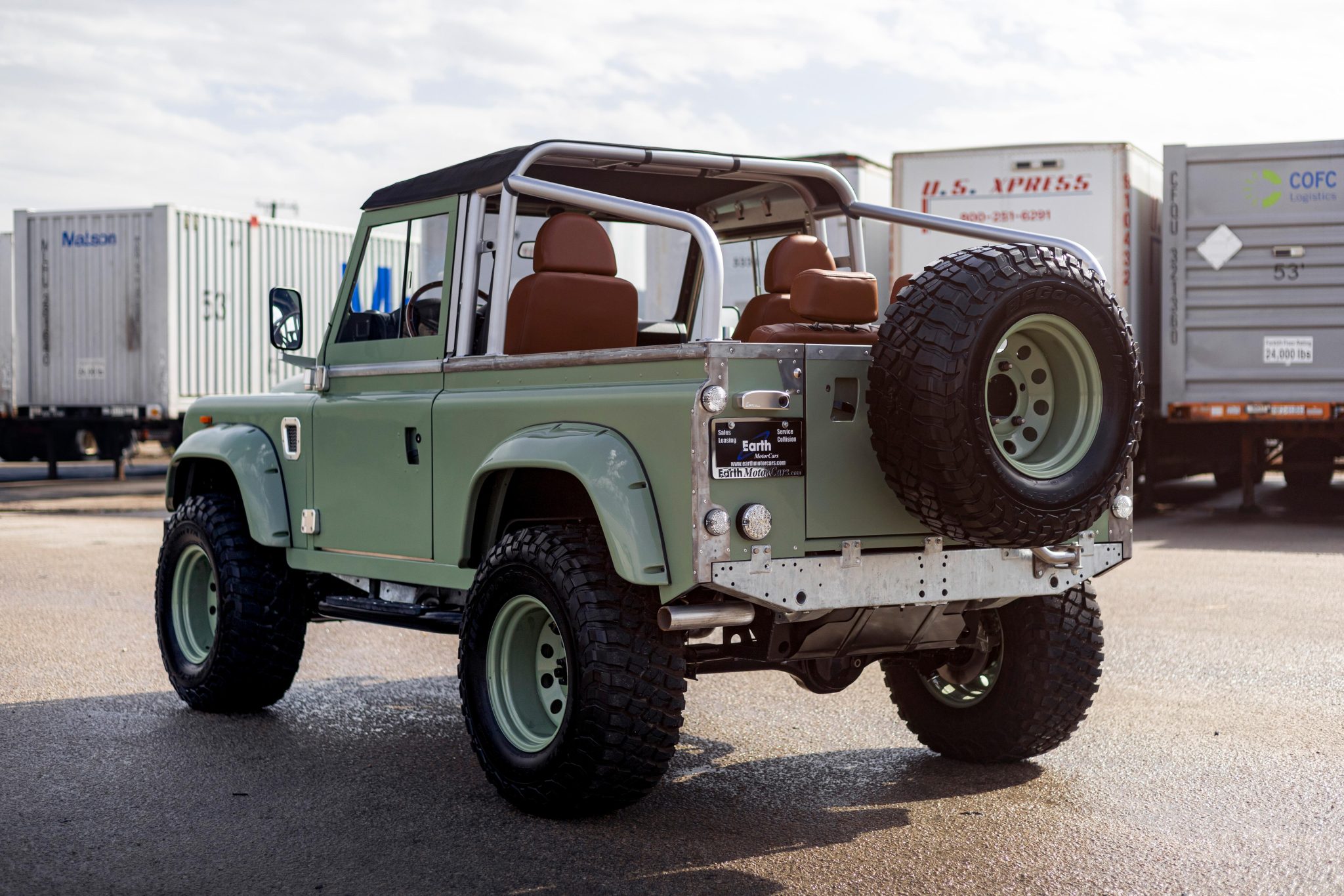 Land Rover 90 / Defender 90 (Euro Spec) 