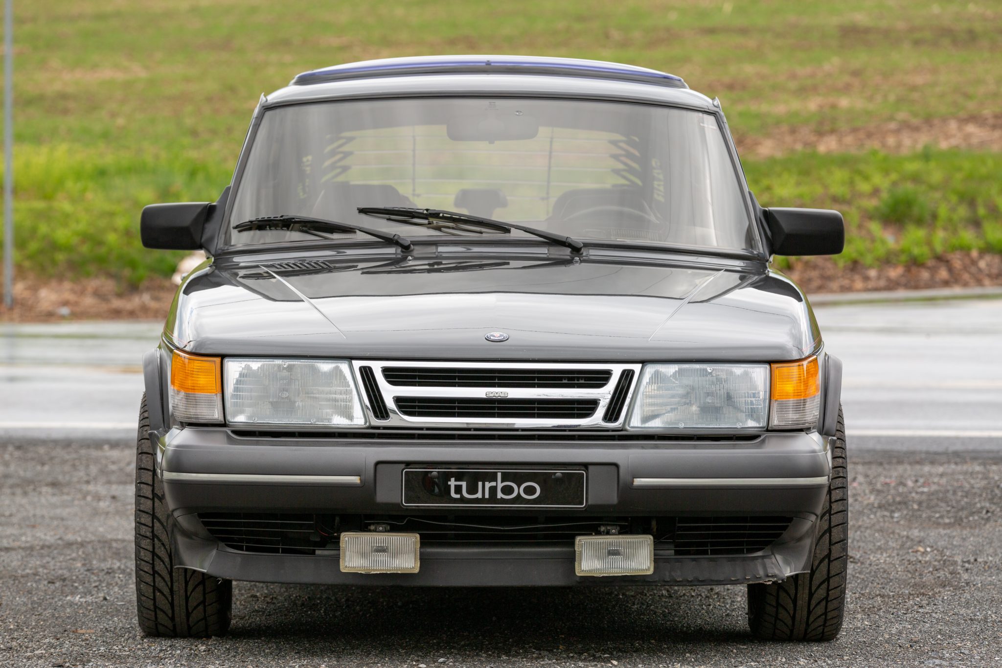 Saab 900 