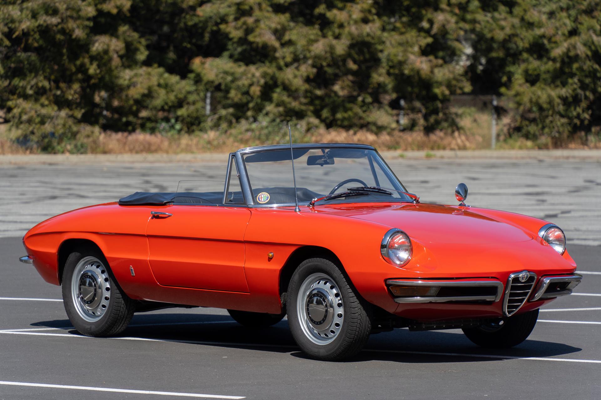 Alfa Romeo 105/115 Spider Series 1 