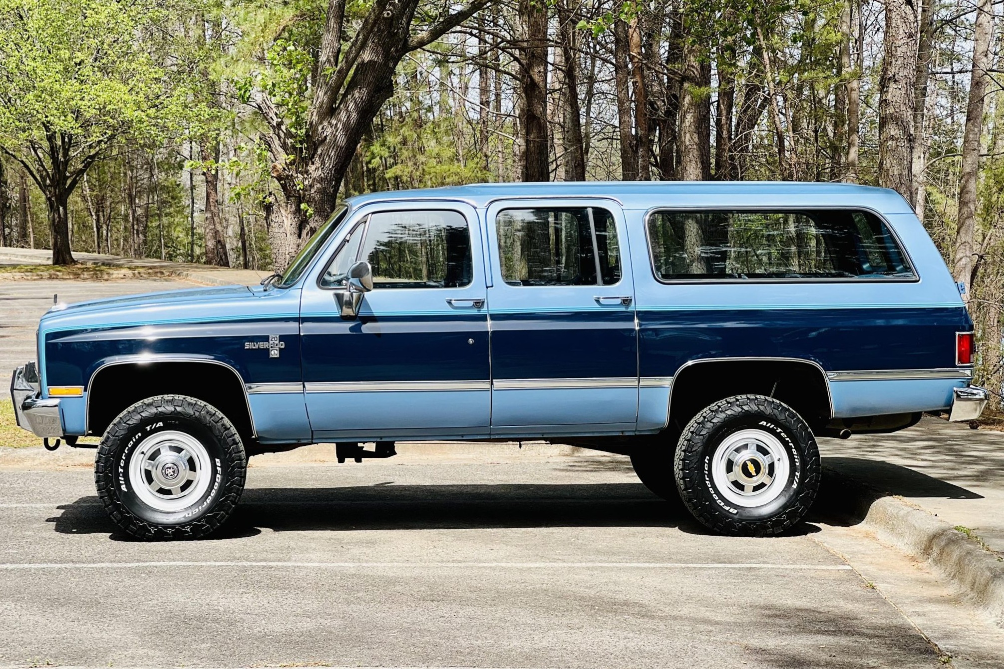 Chevrolet Suburban (1973-1991) 