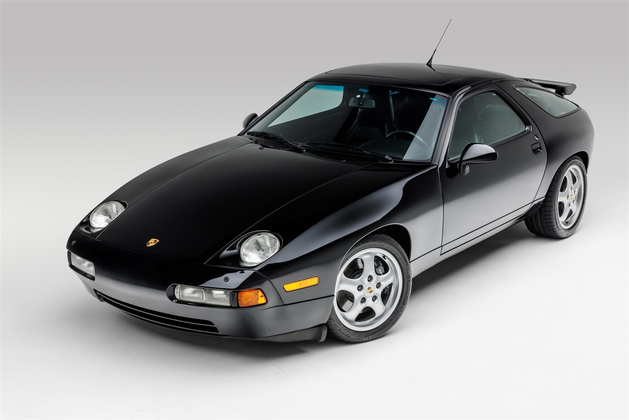 Porsche 928 