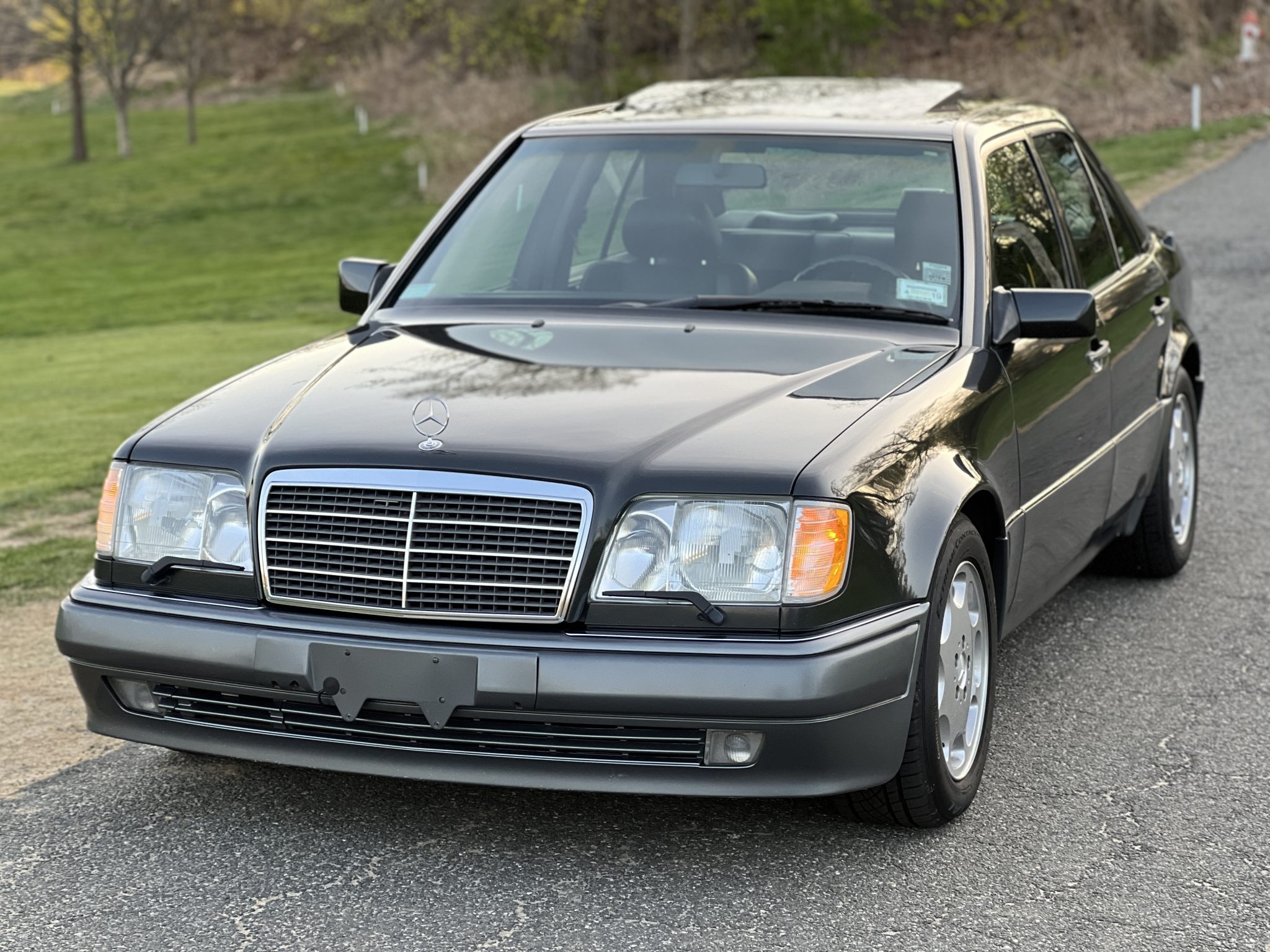 Mercedes-Benz 500E & E500 