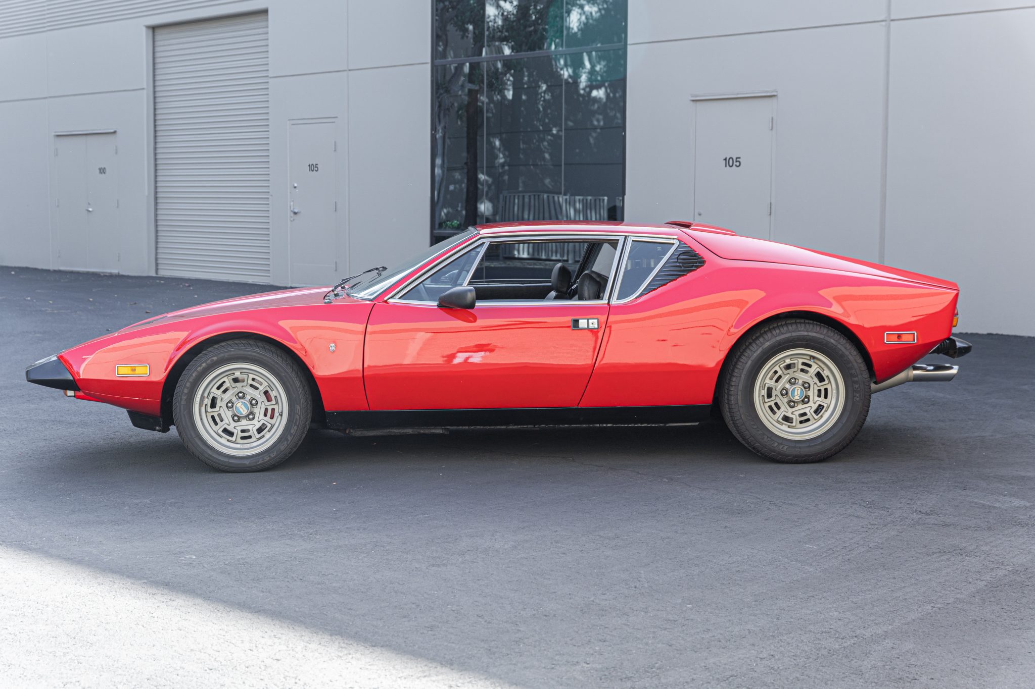 DeTomaso Pantera 