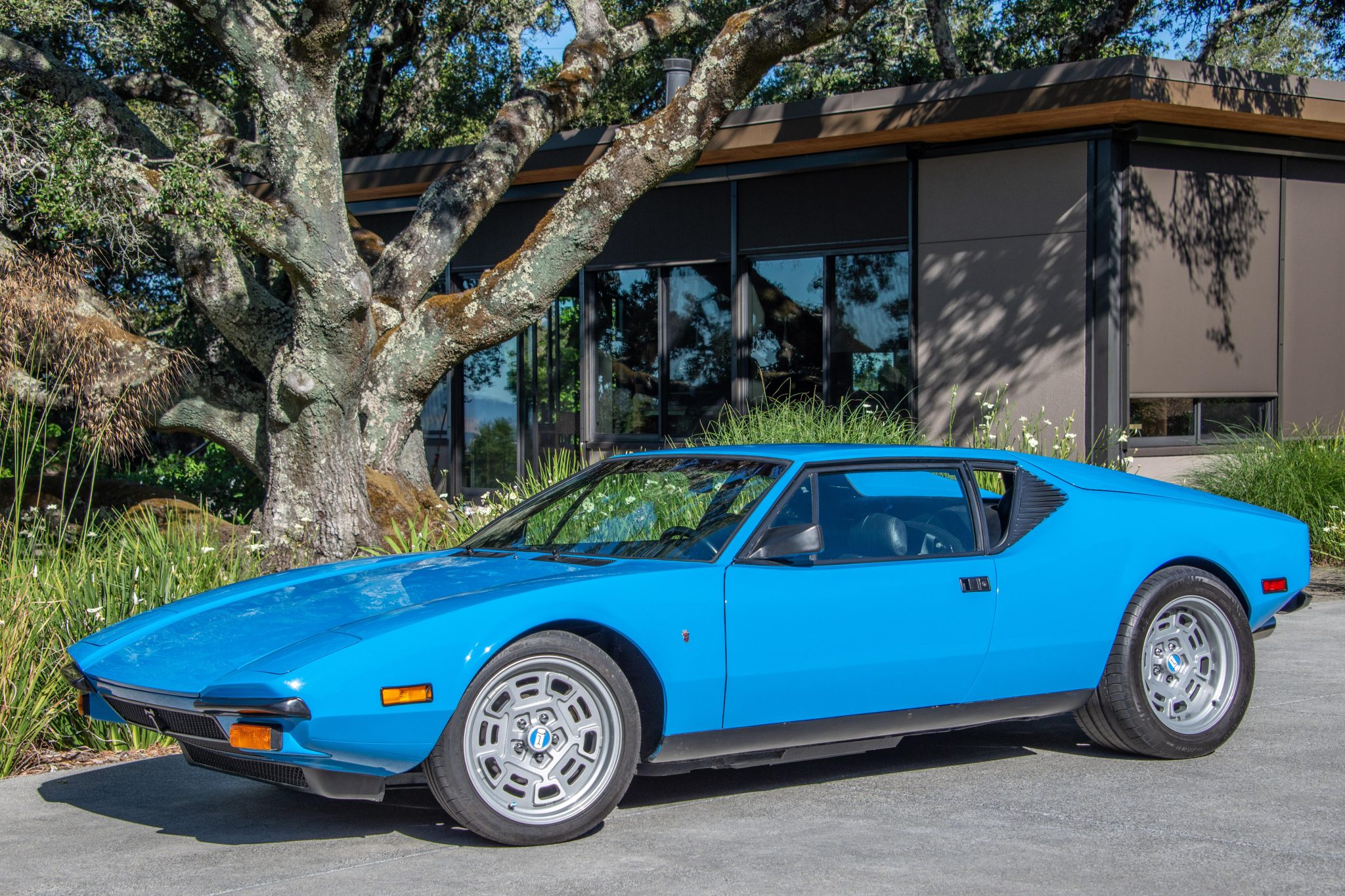 DeTomaso Pantera 