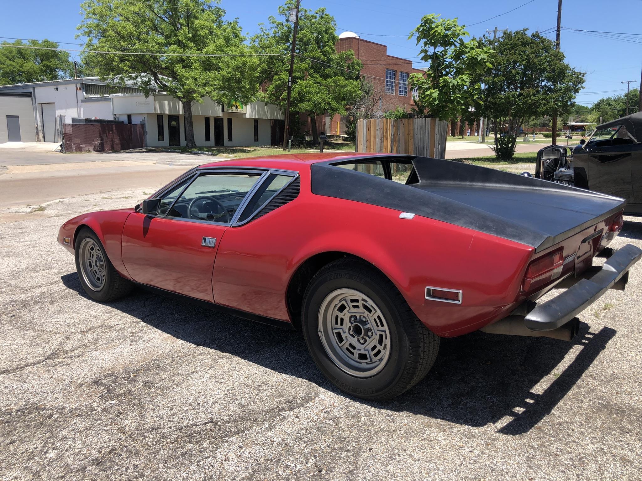 DeTomaso Pantera 