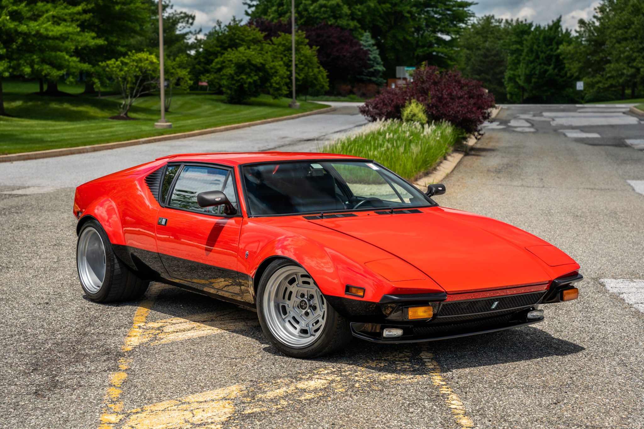 DeTomaso Pantera 