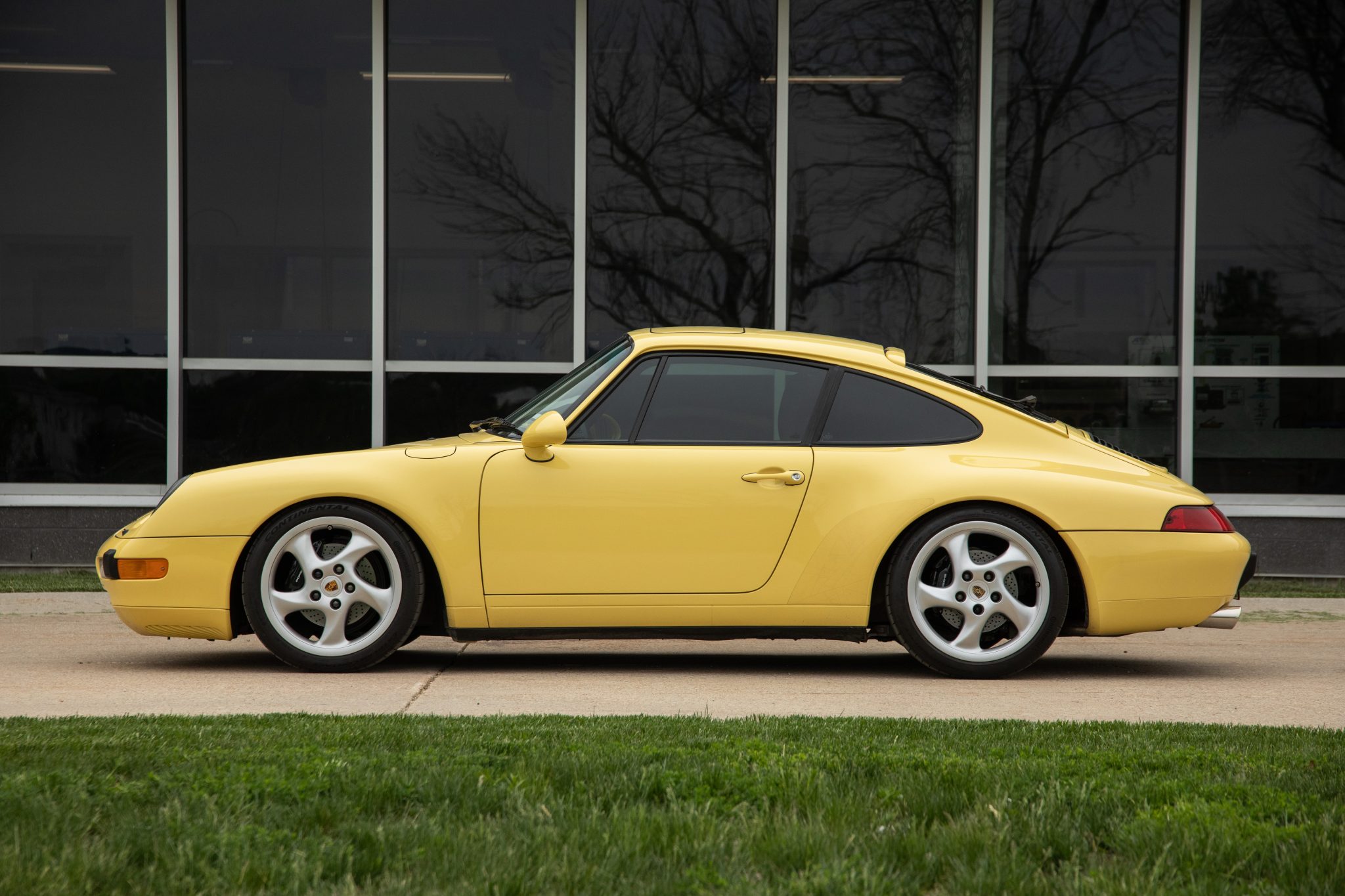 Porsche 993 911 (Non-Turbo/GT2) 