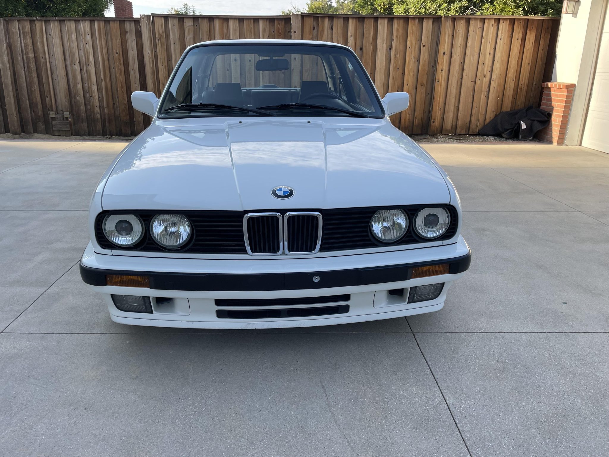 BMW E30 3-Series Coupe 