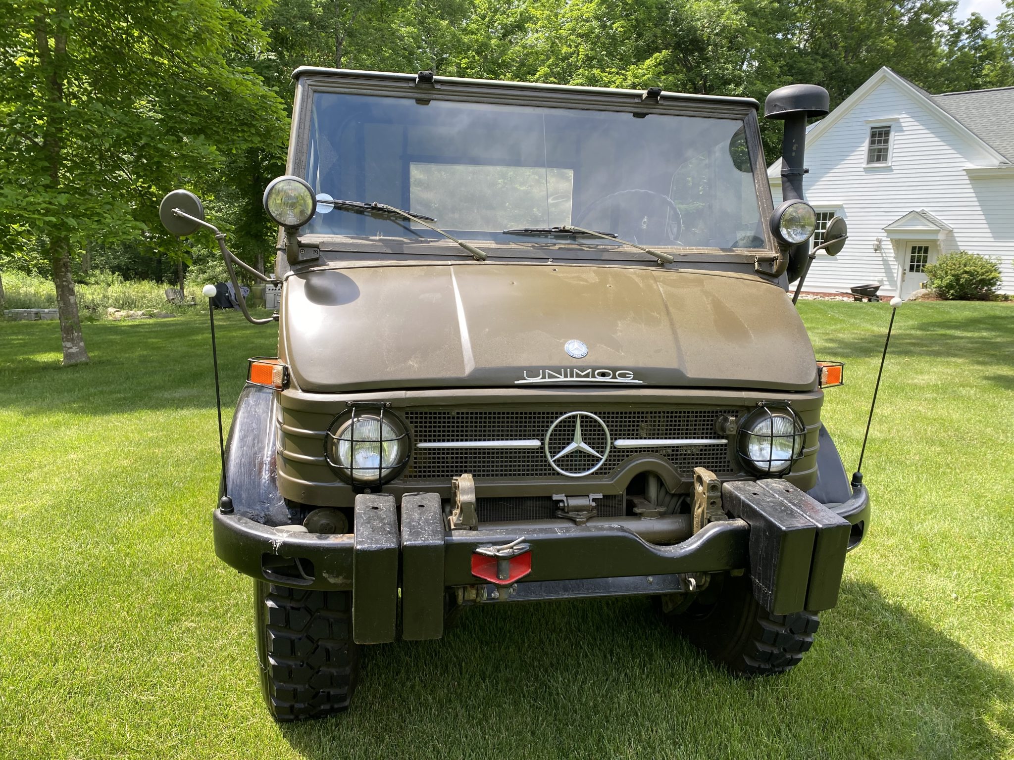 Mercedes-Benz Unimog 