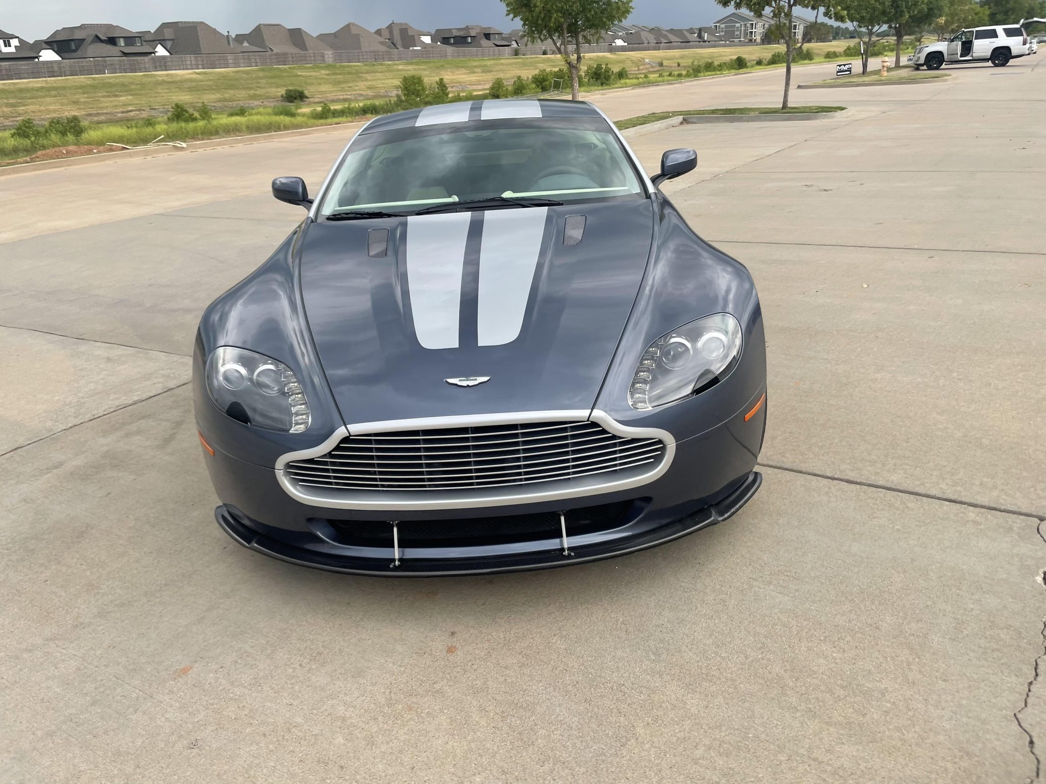 Aston Martin V8 Vantage (2006+) 