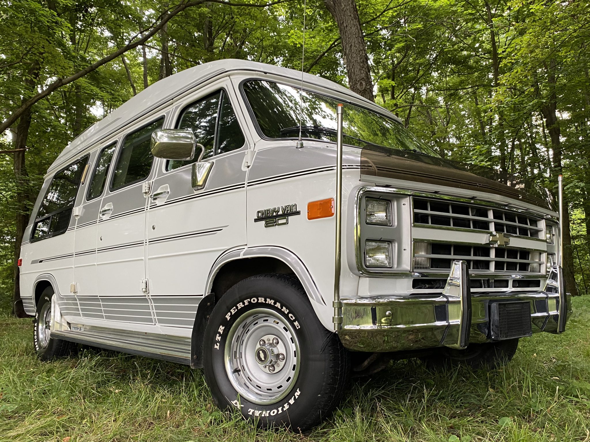 Chevrolet G-Series Van 