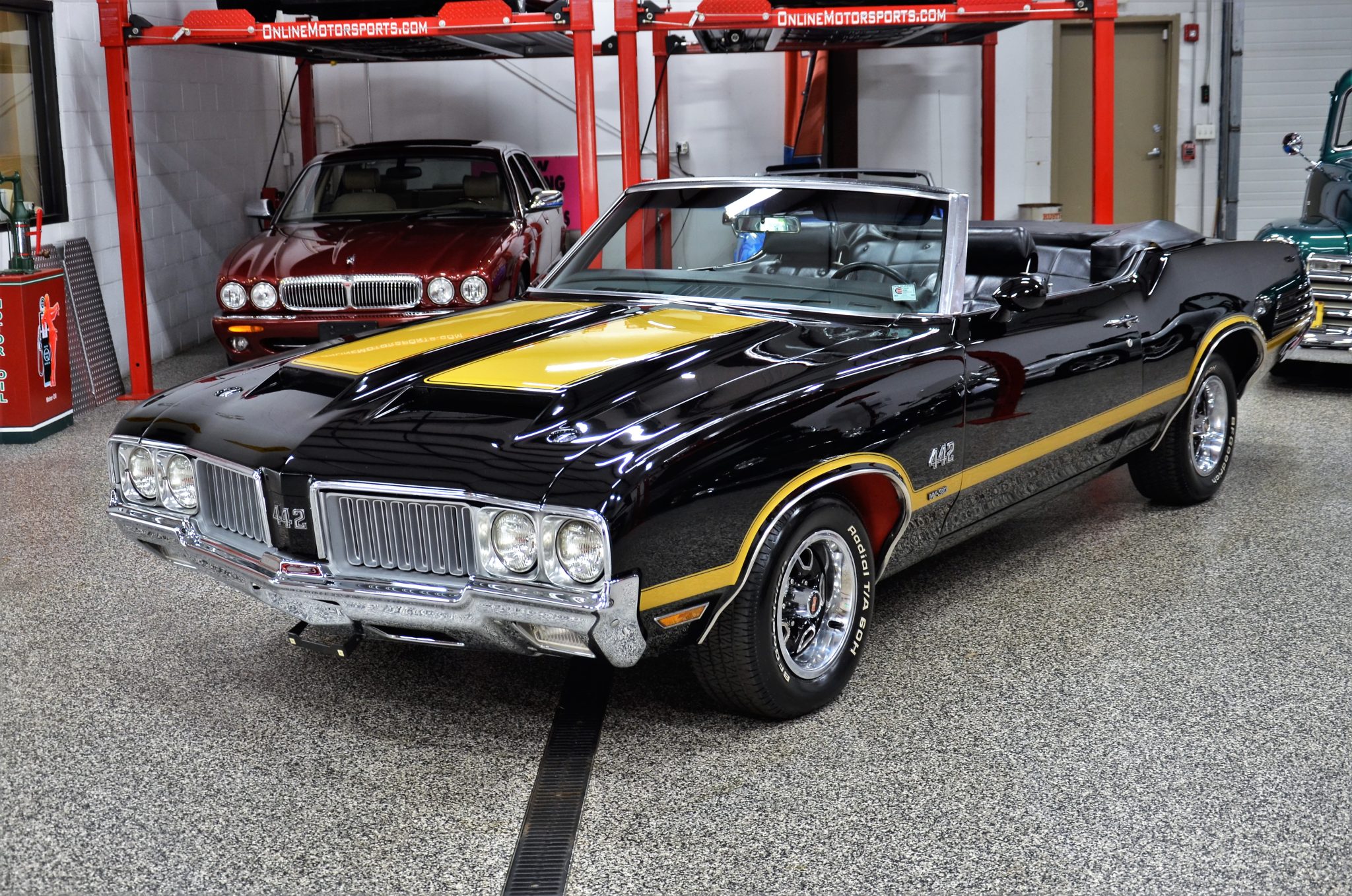 Oldsmobile 442 