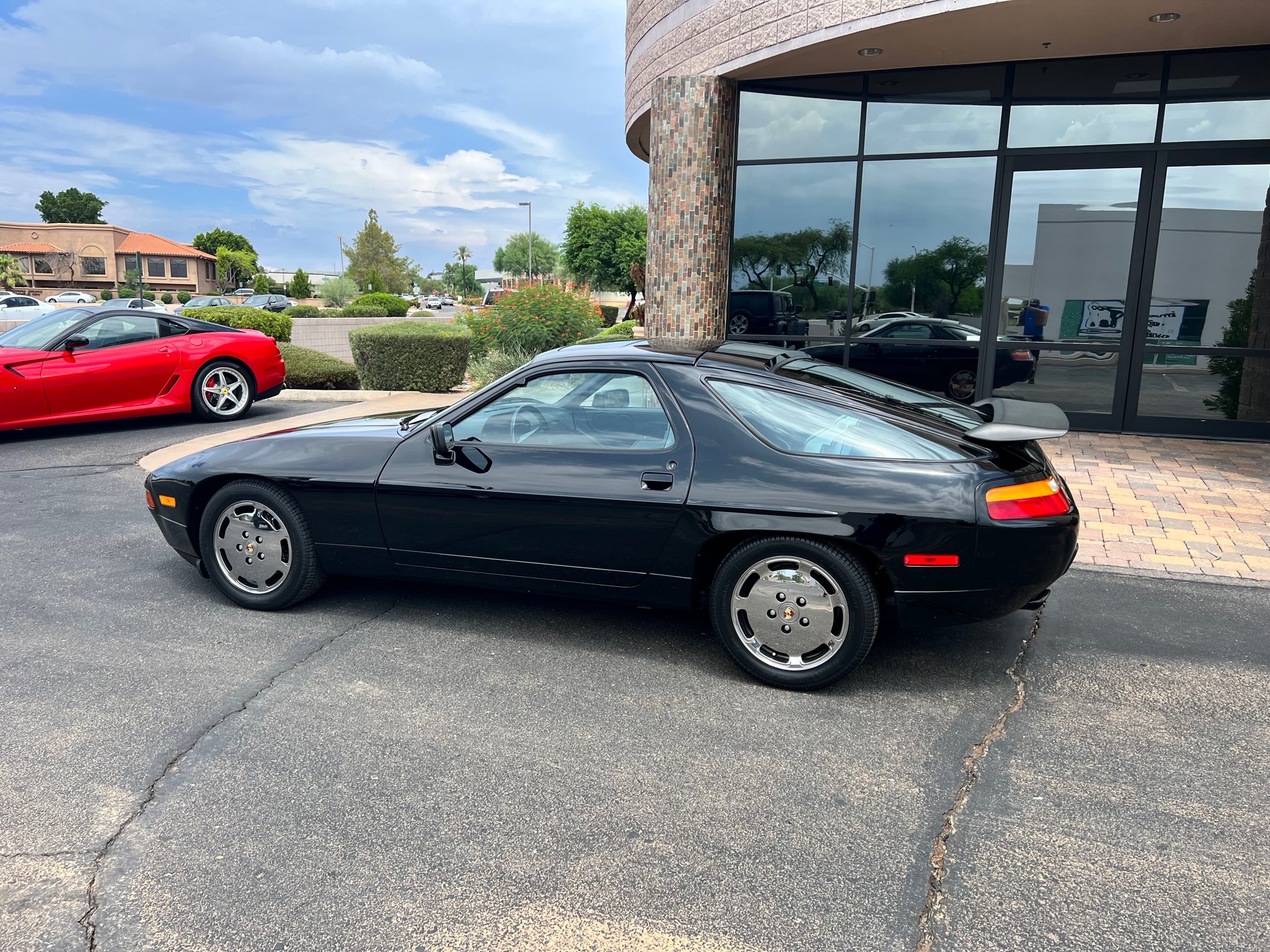 Porsche 928 