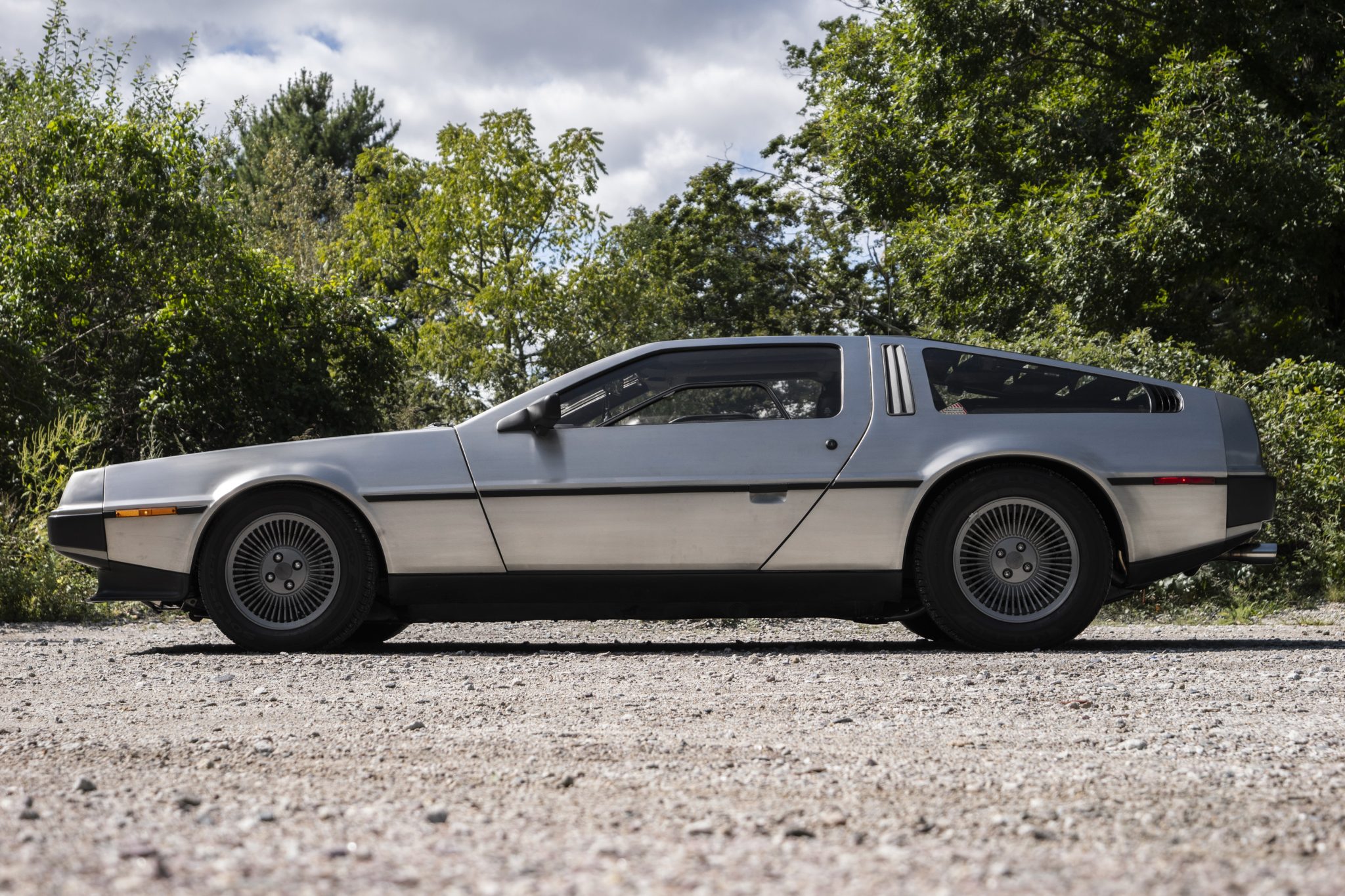 DeLorean DMC-12 