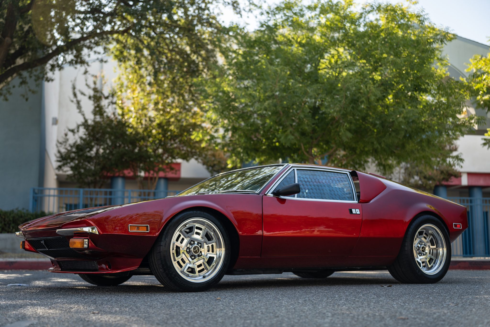 DeTomaso Pantera 