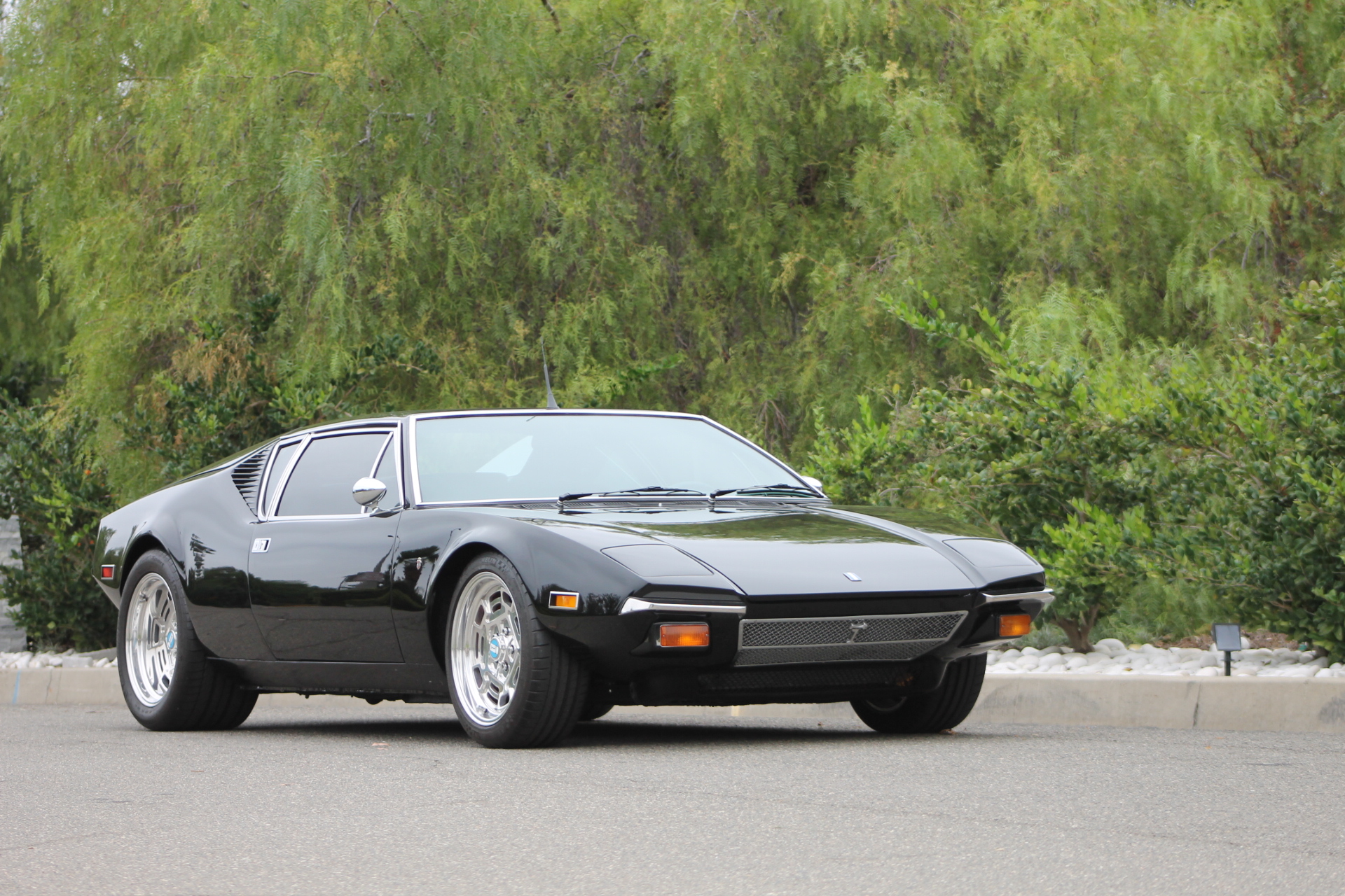 DeTomaso Pantera 