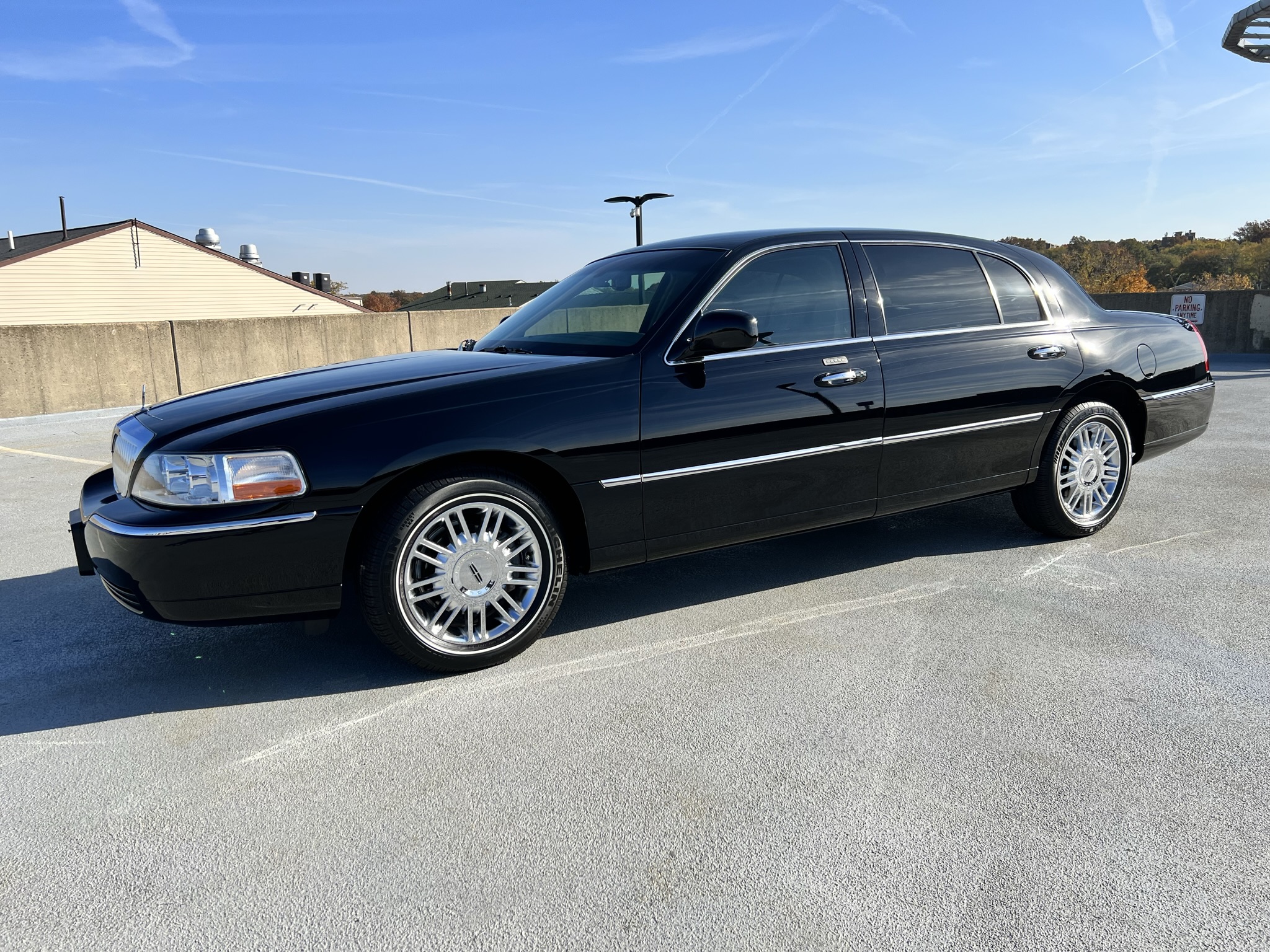 Lincoln Town Car 