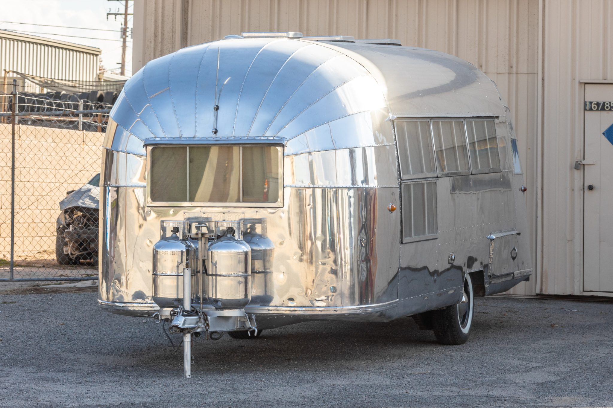 Parts and Automobilia – Trailers 