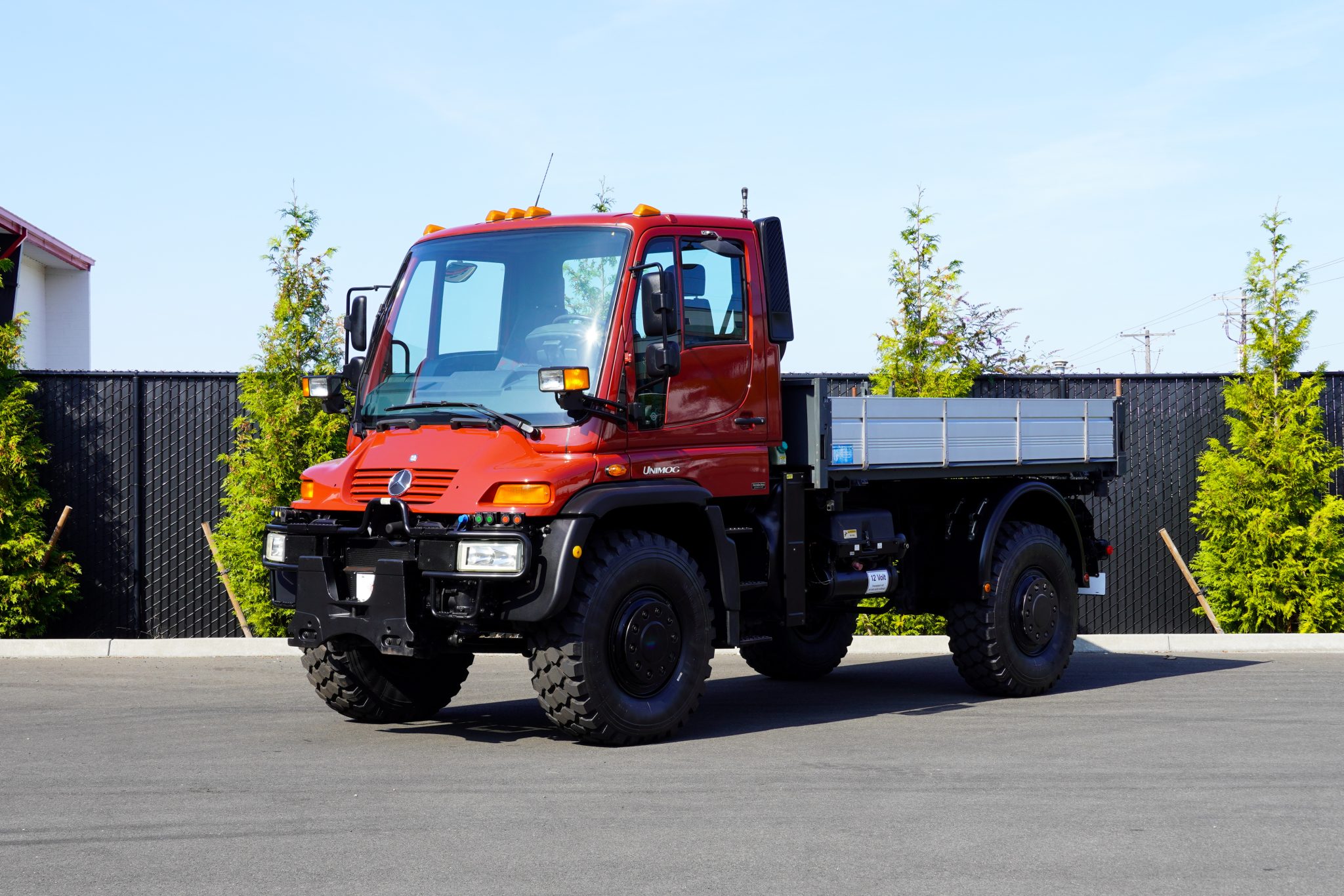Mercedes-Benz Unimog 