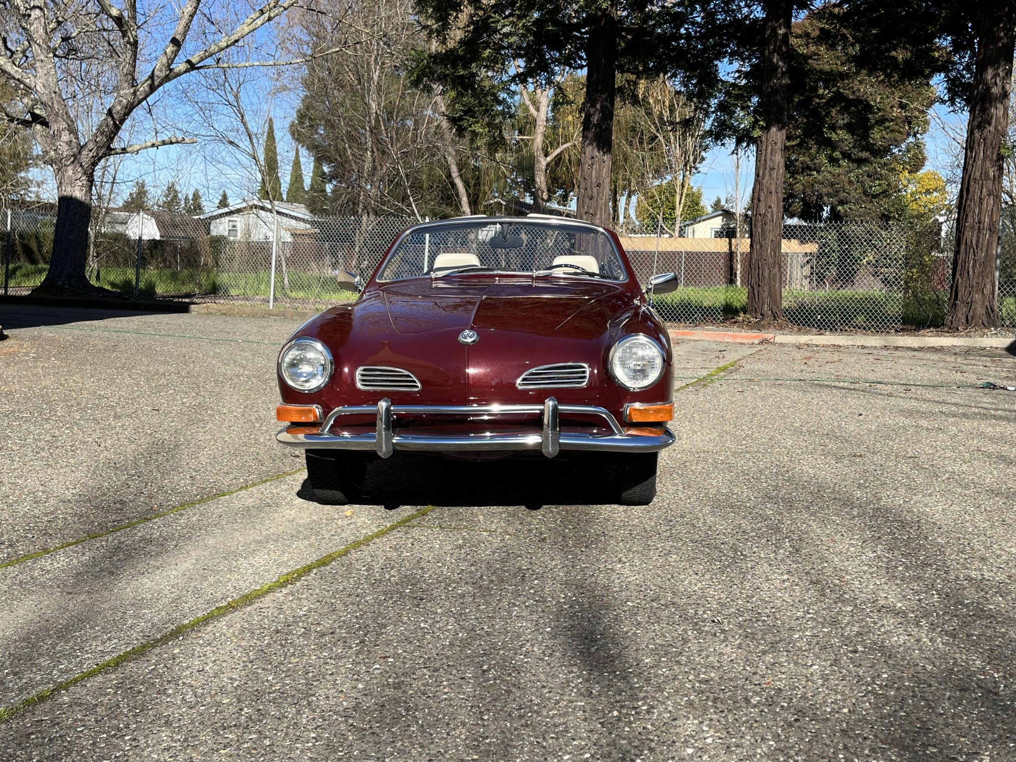 Volkswagen Karmann Ghia 