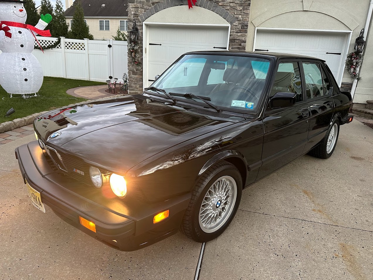 BMW E28 M5 