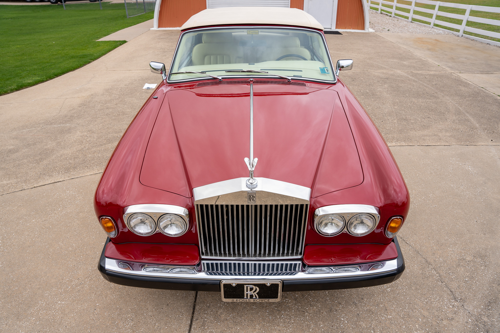 Rolls-Royce Corniche 