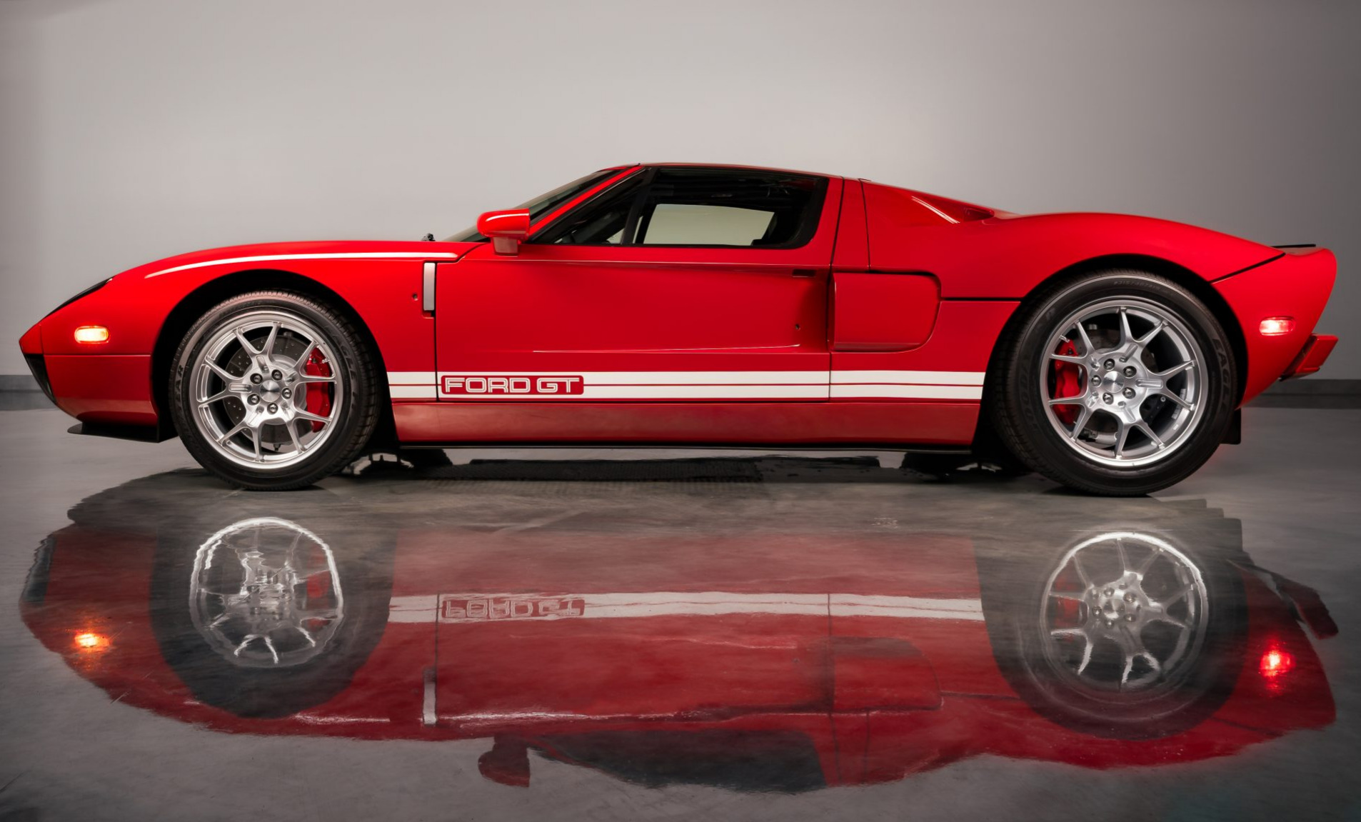 2005 Ford GT 1st Generation 