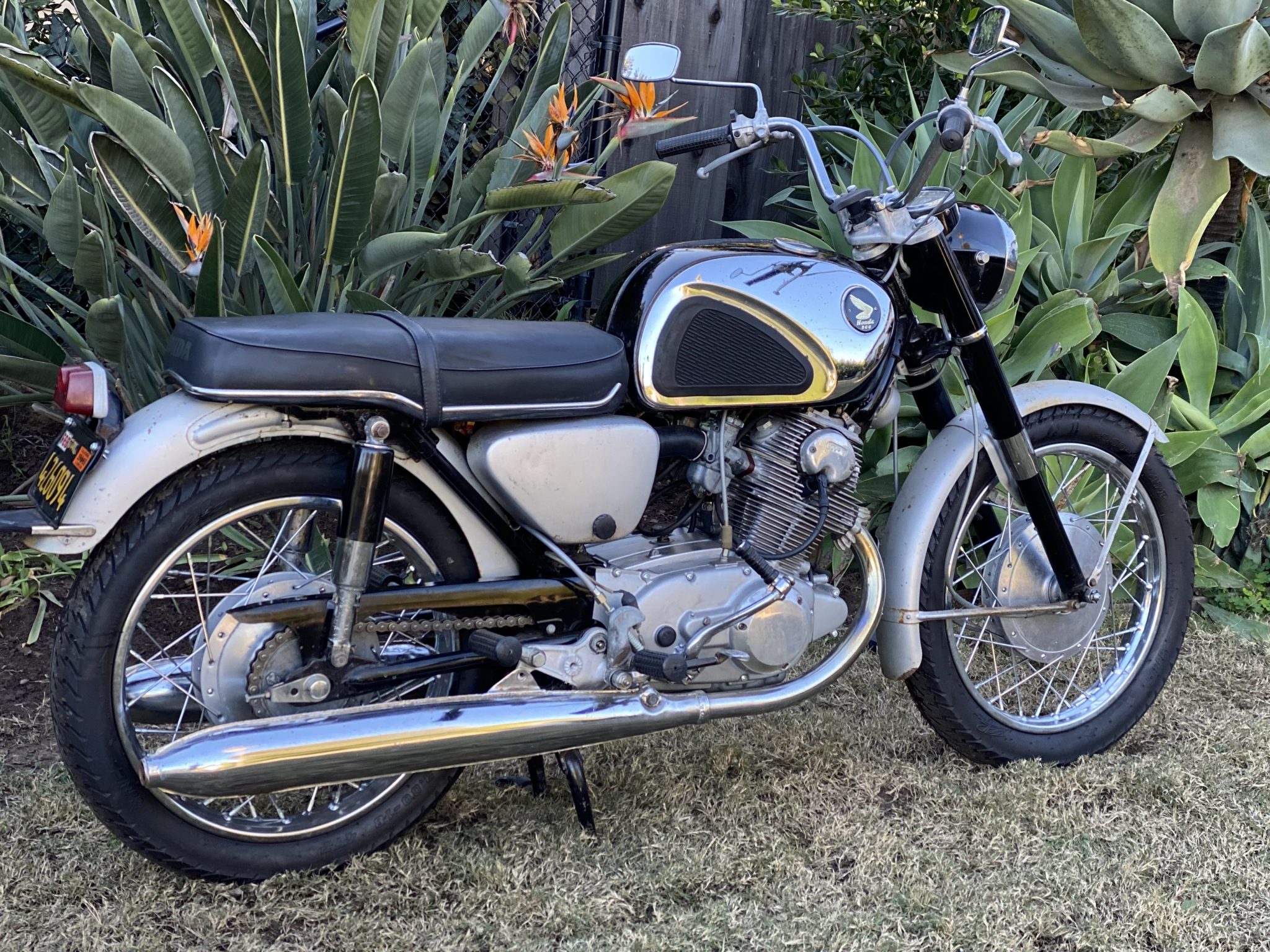 Honda Dream, CB77 Super Hawk, & CL77 Scrambler 