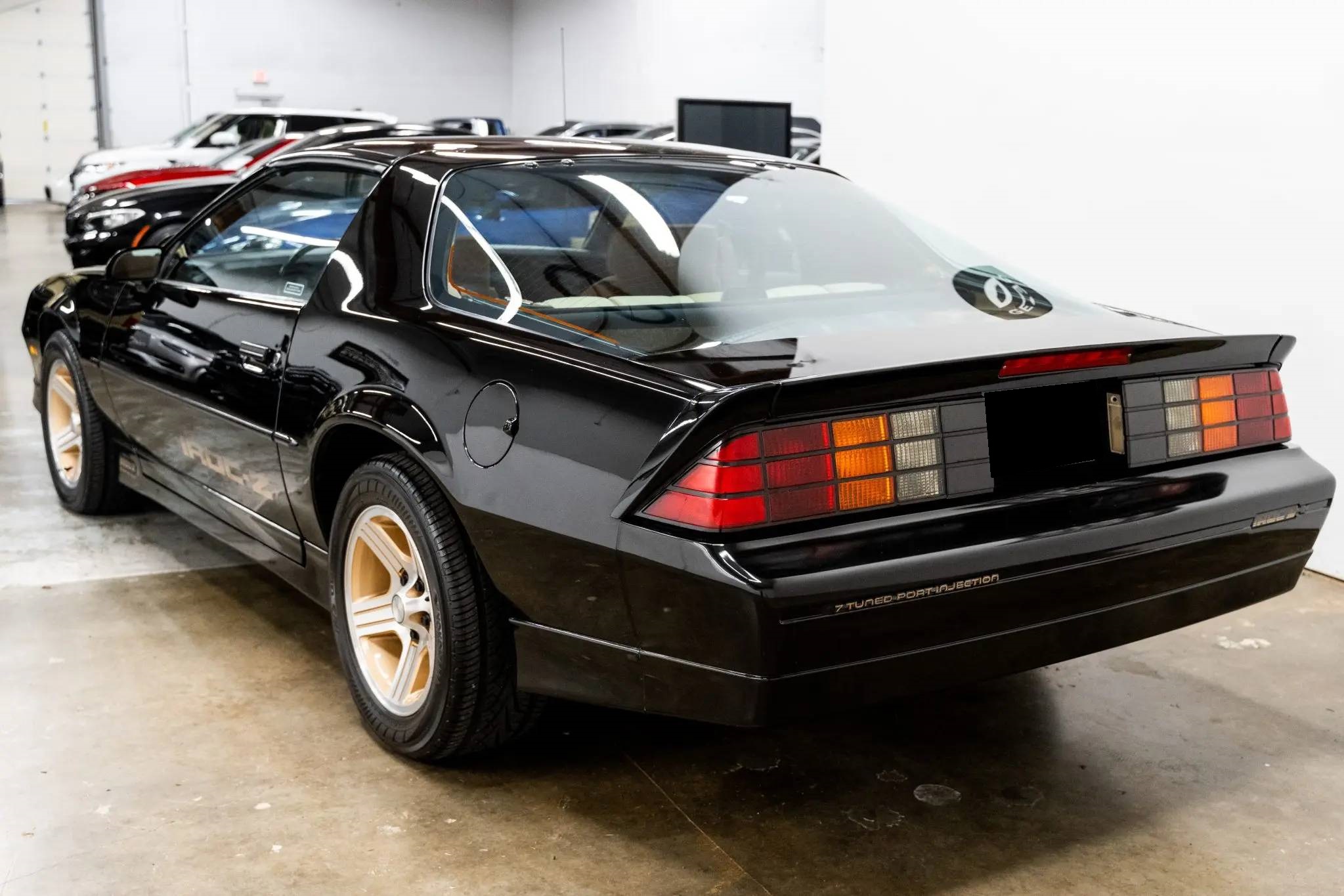 Chevrolet Camaro 3rd Generation 1982-1992 