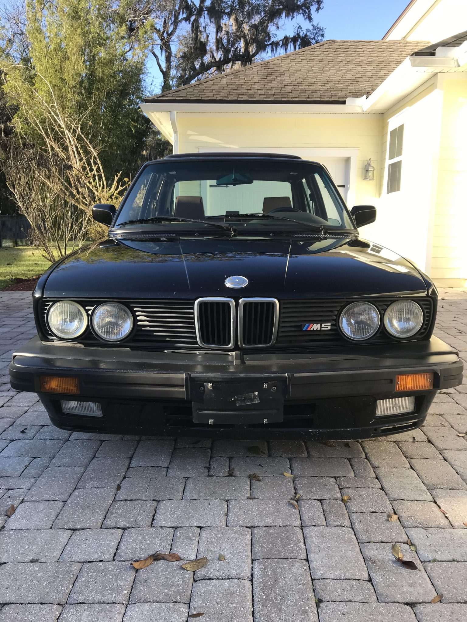 BMW E28 M5 