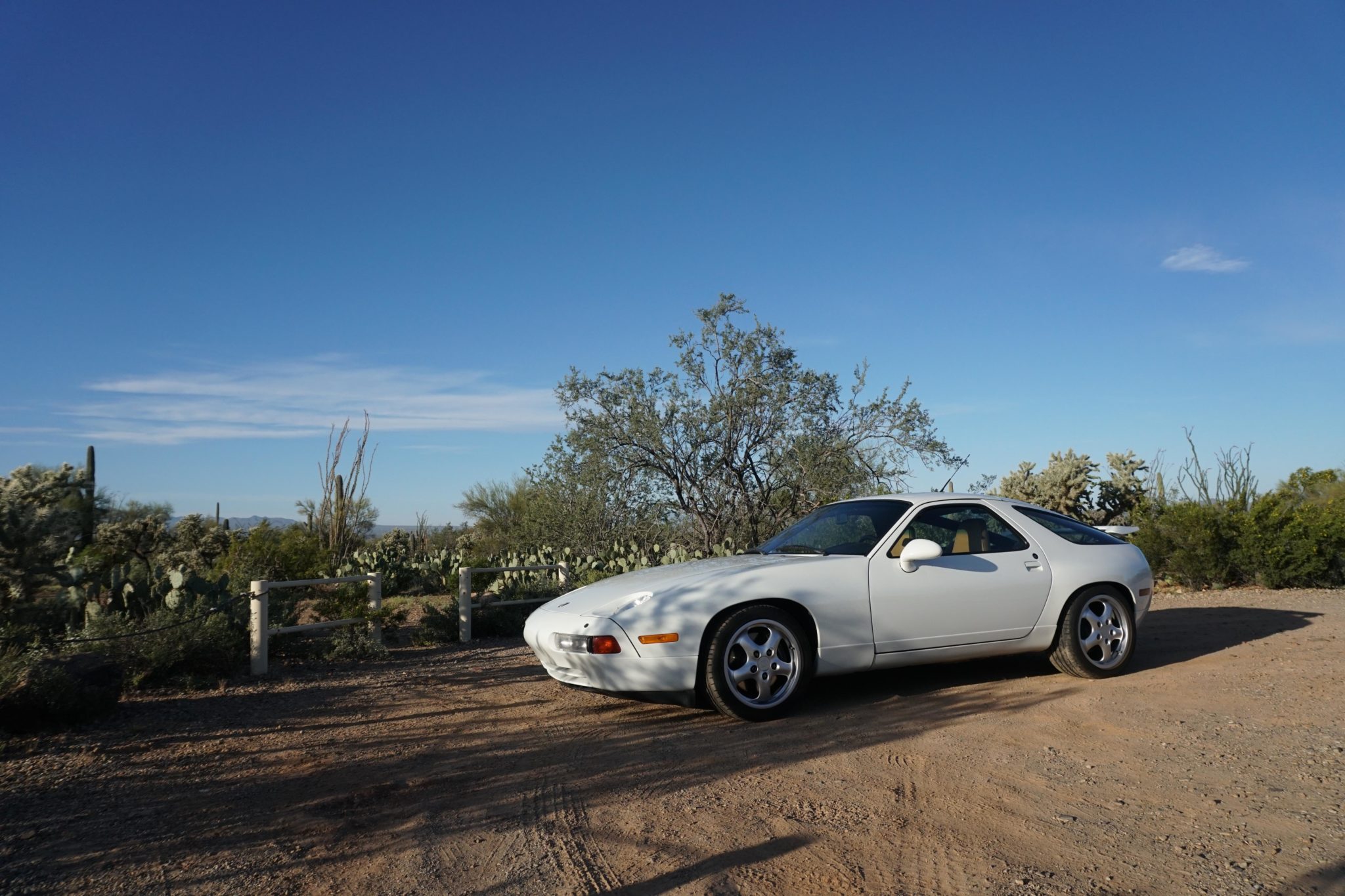 Porsche 928 