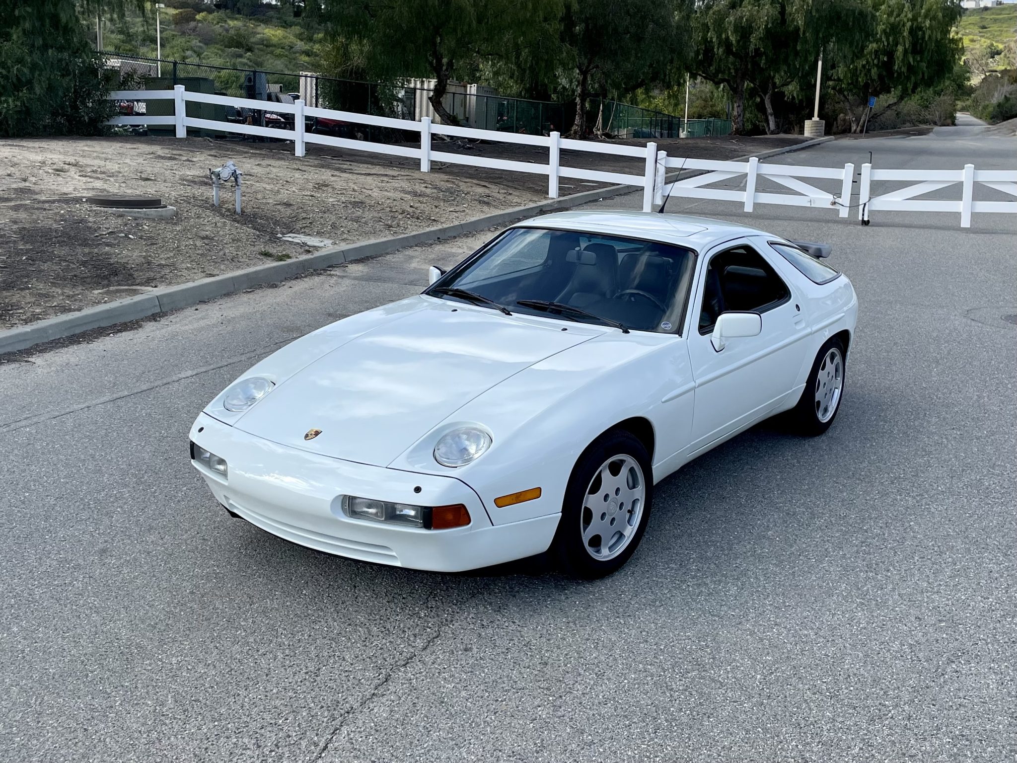 Porsche 928 