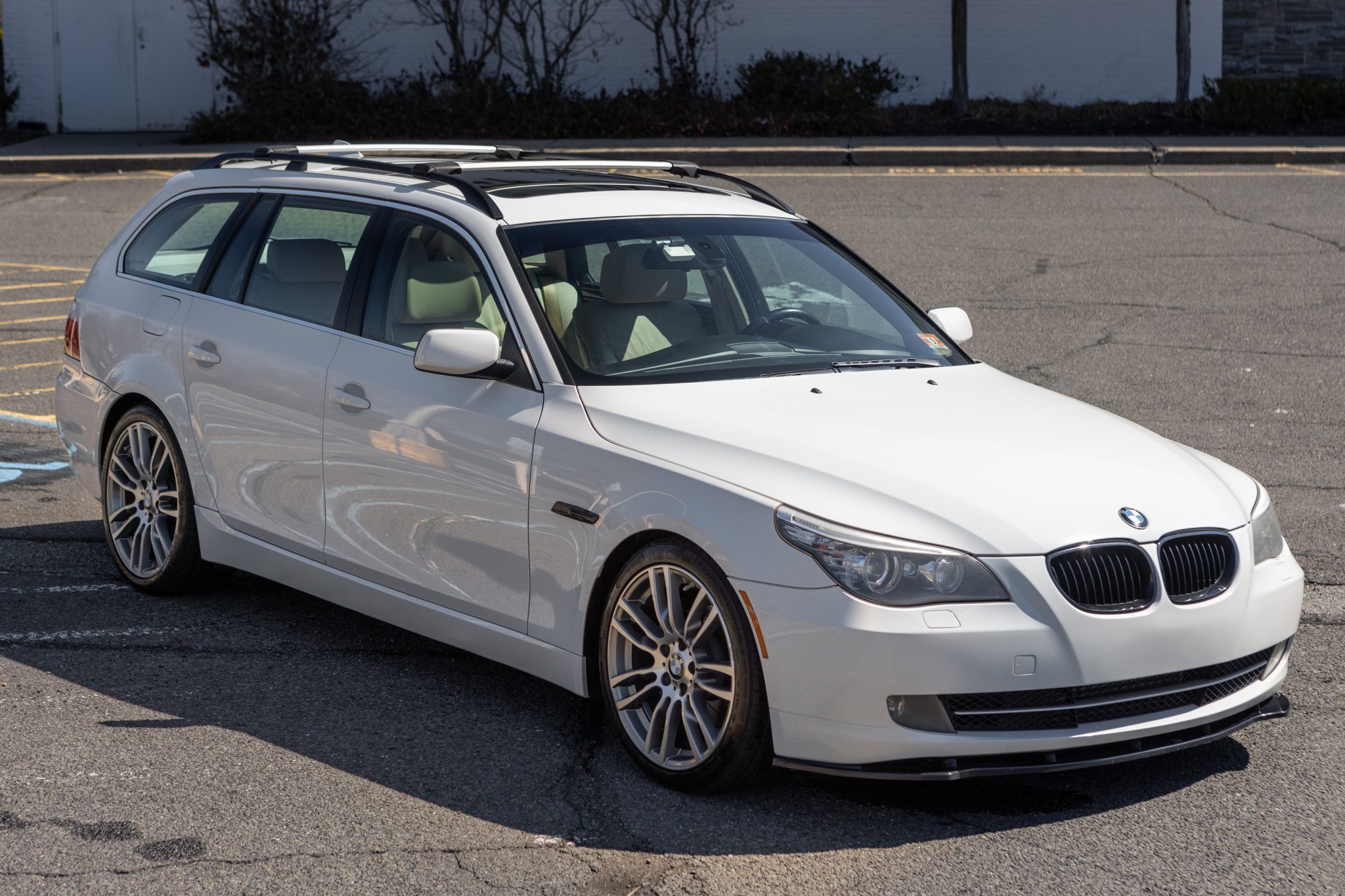 BMW E61 5-Series Touring 