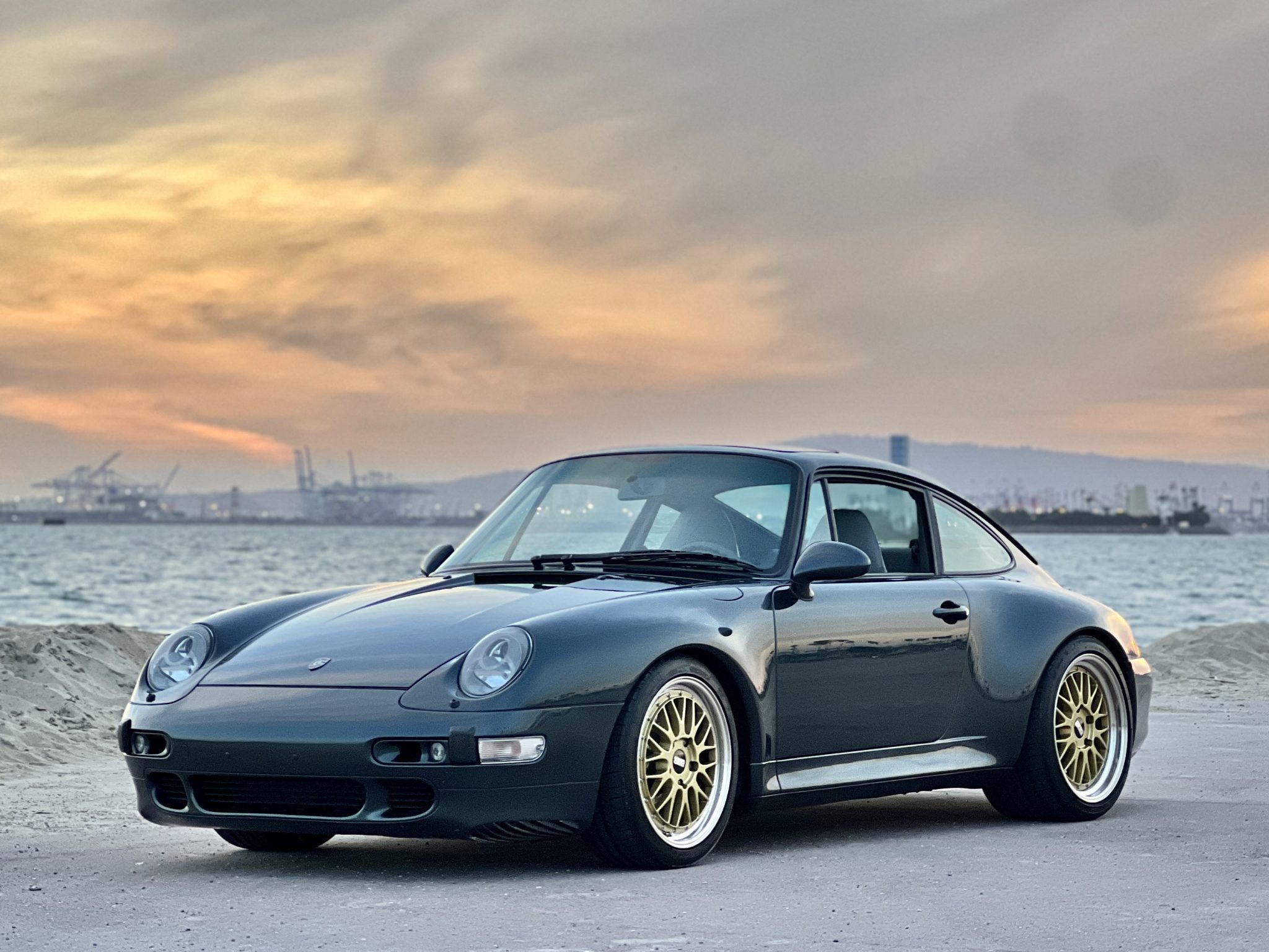 Porsche 993 911 (Non-Turbo/GT2) 