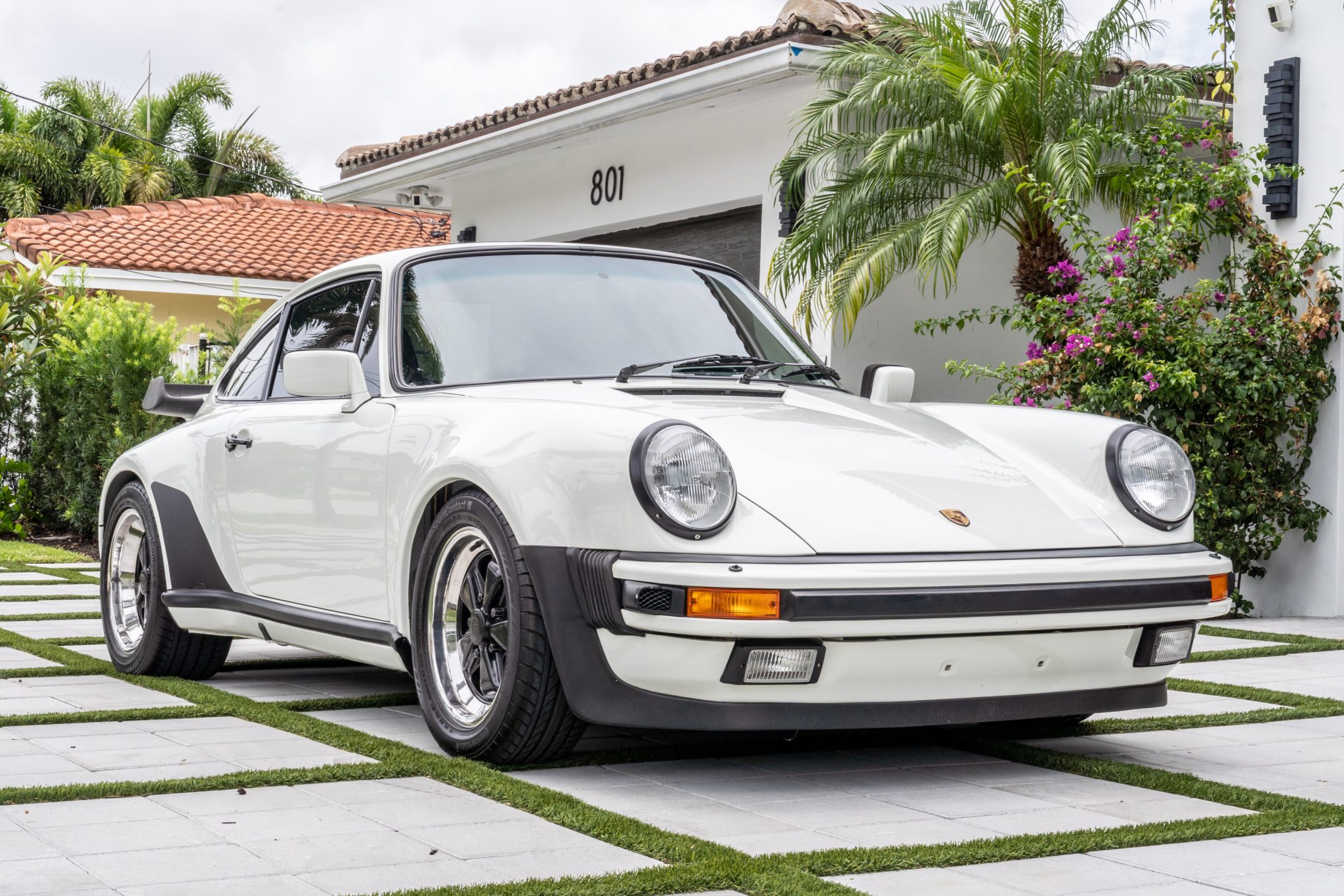 Porsche 930 Turbo 