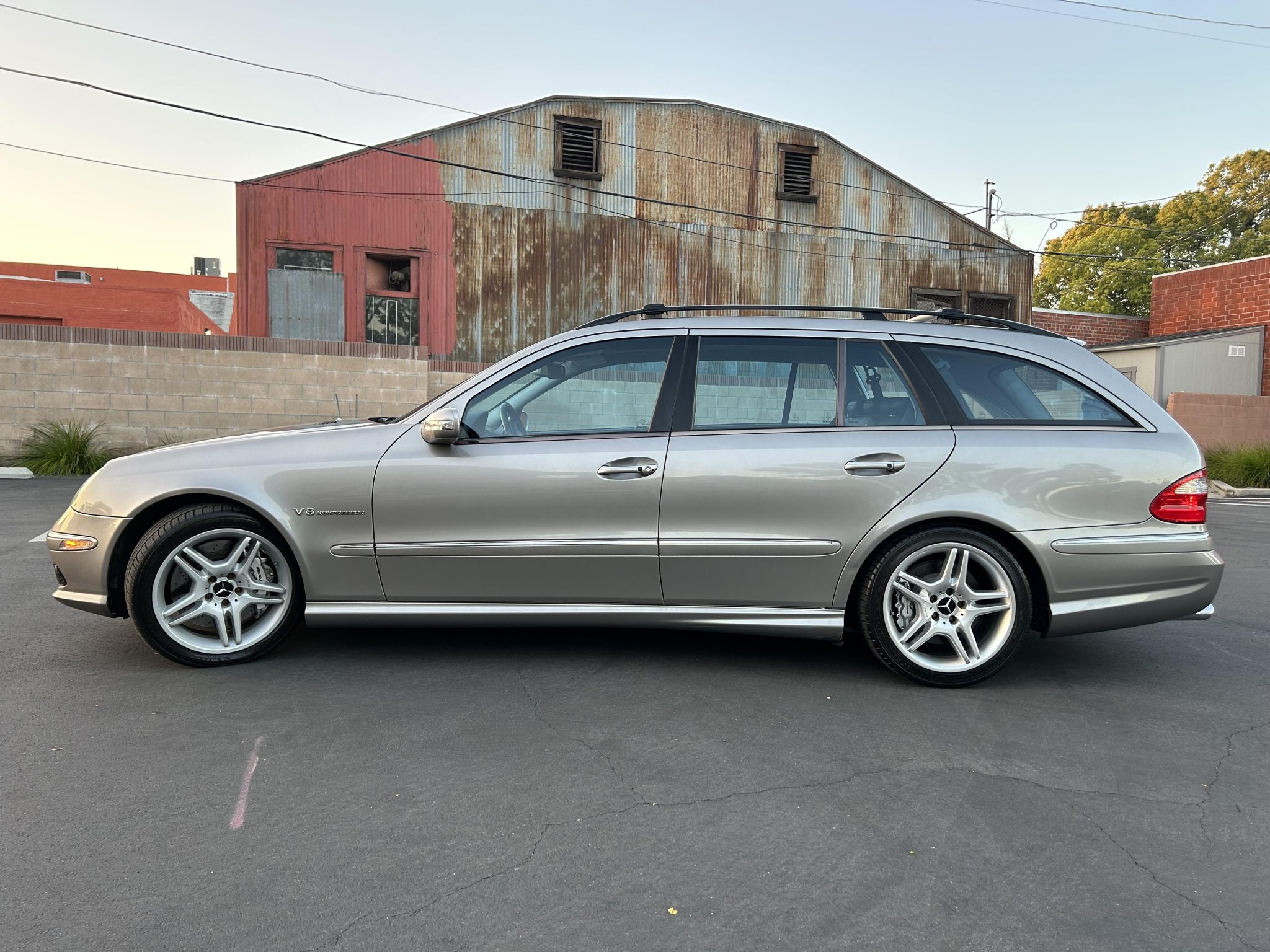 Mercedes-Benz W211 E-Class AMG 