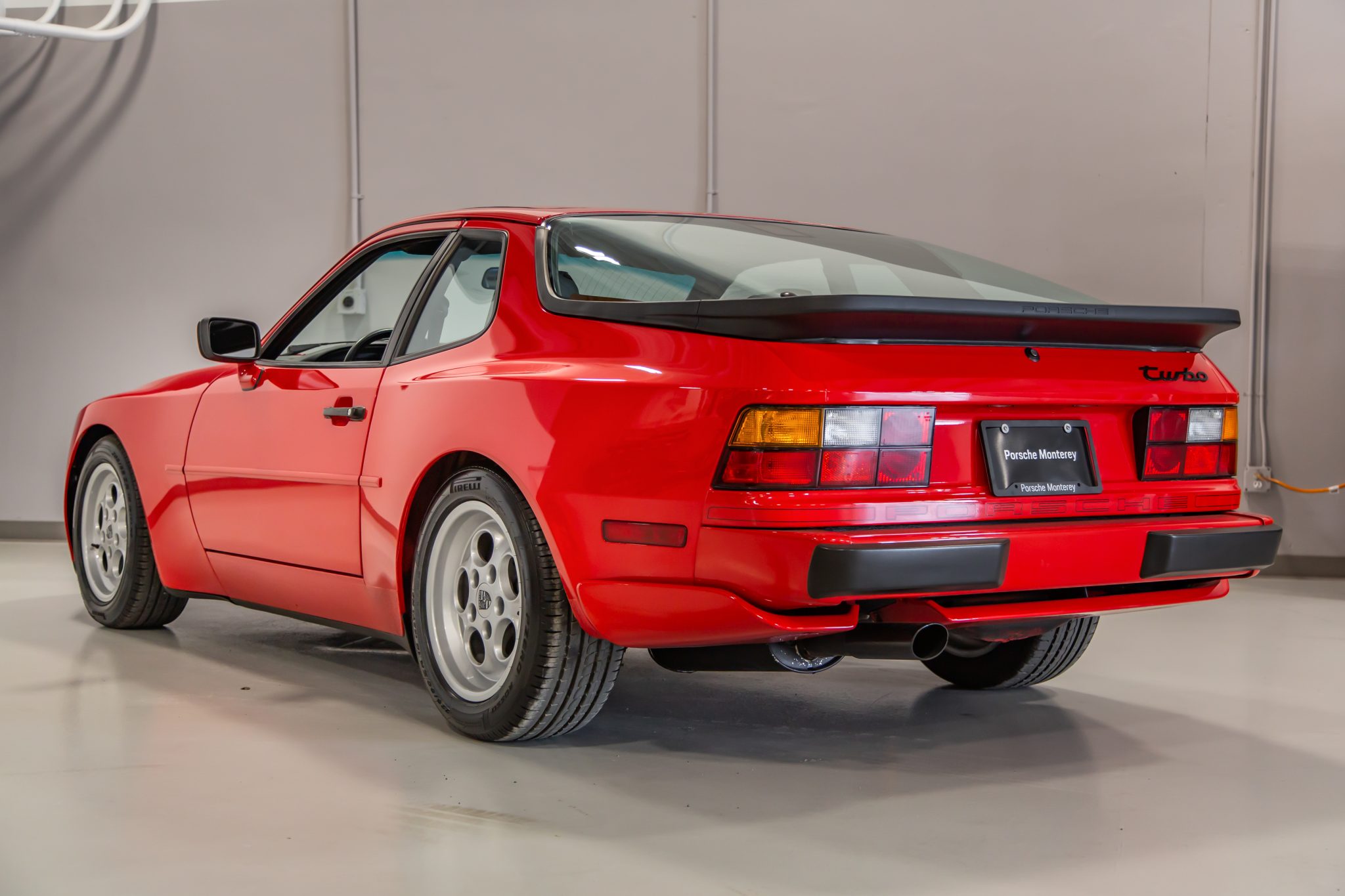 Porsche 944 Turbo 