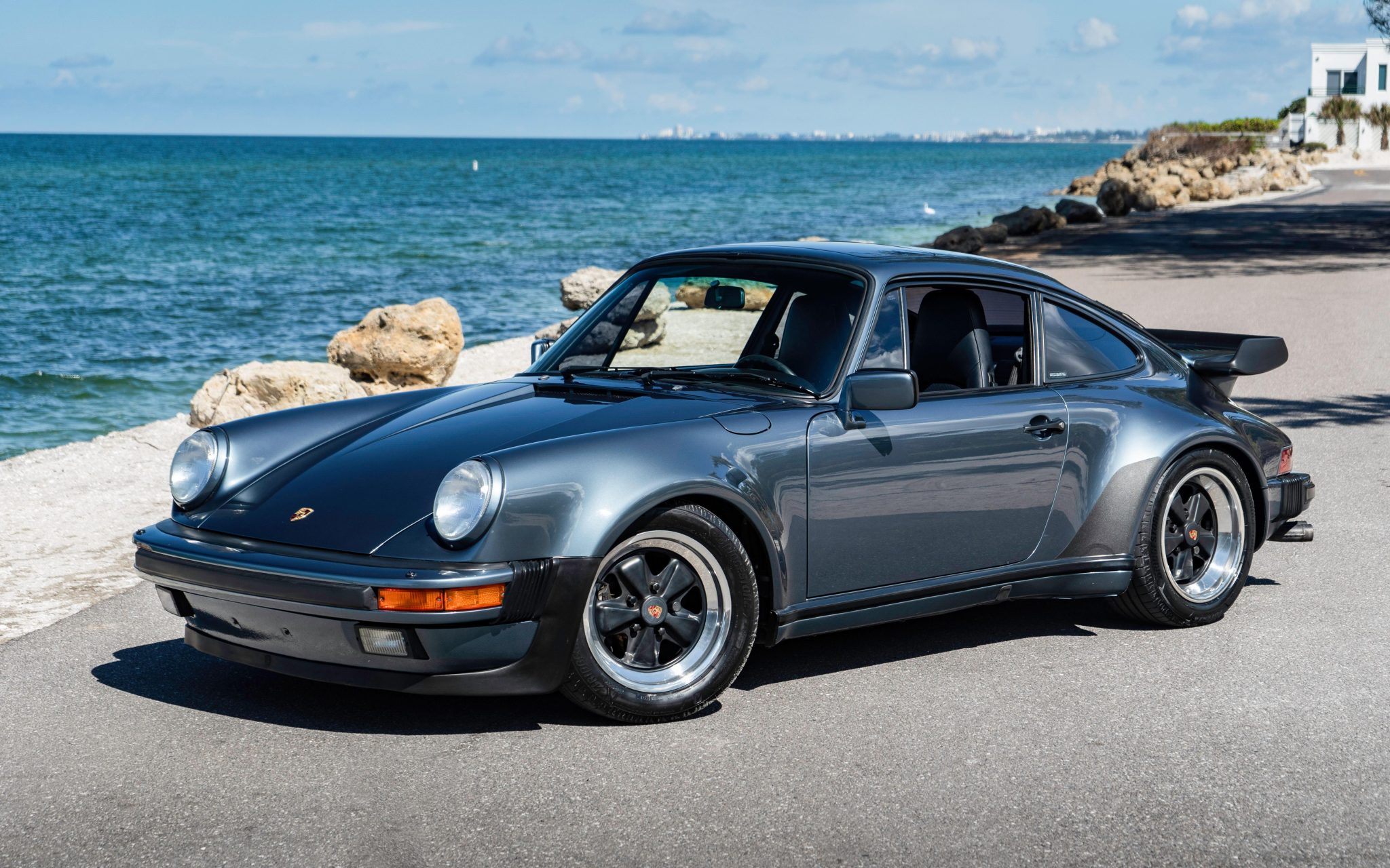Porsche 930 Turbo 