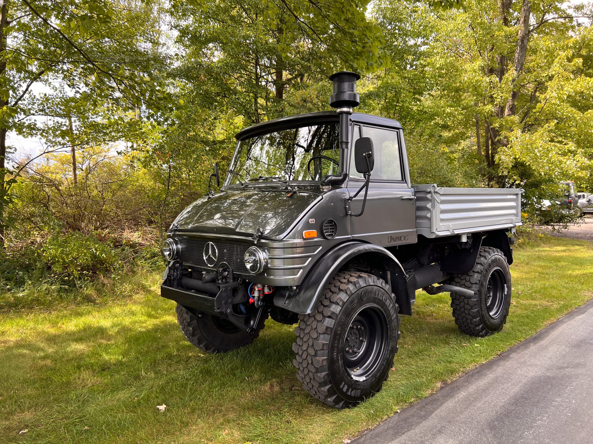 Mercedes-Benz Unimog 