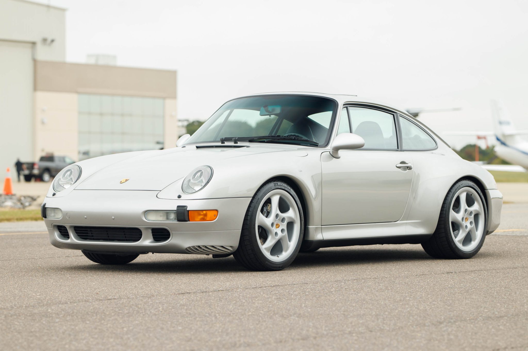 Porsche 993 911 (Non-Turbo/GT2) 