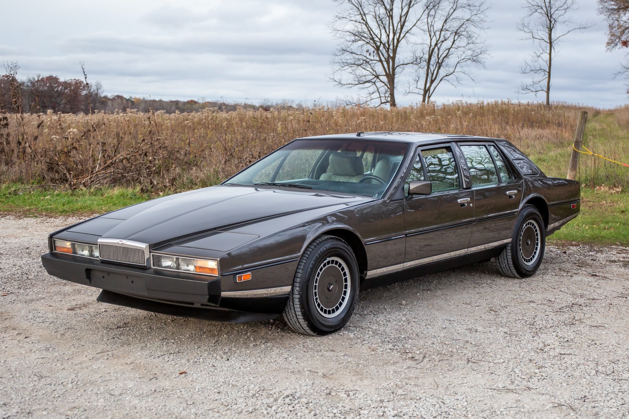 Aston Martin Lagonda 