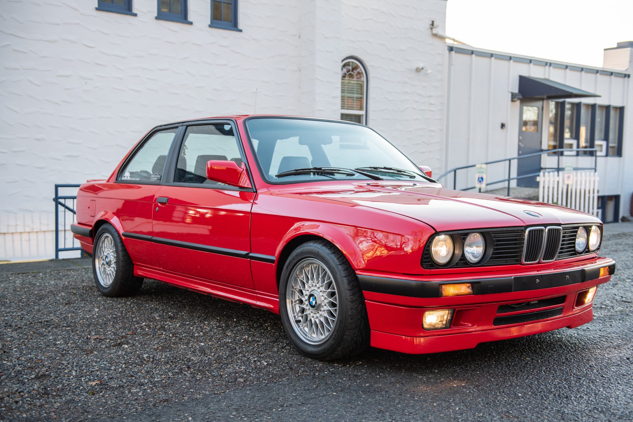 BMW E30 3-Series Coupe 