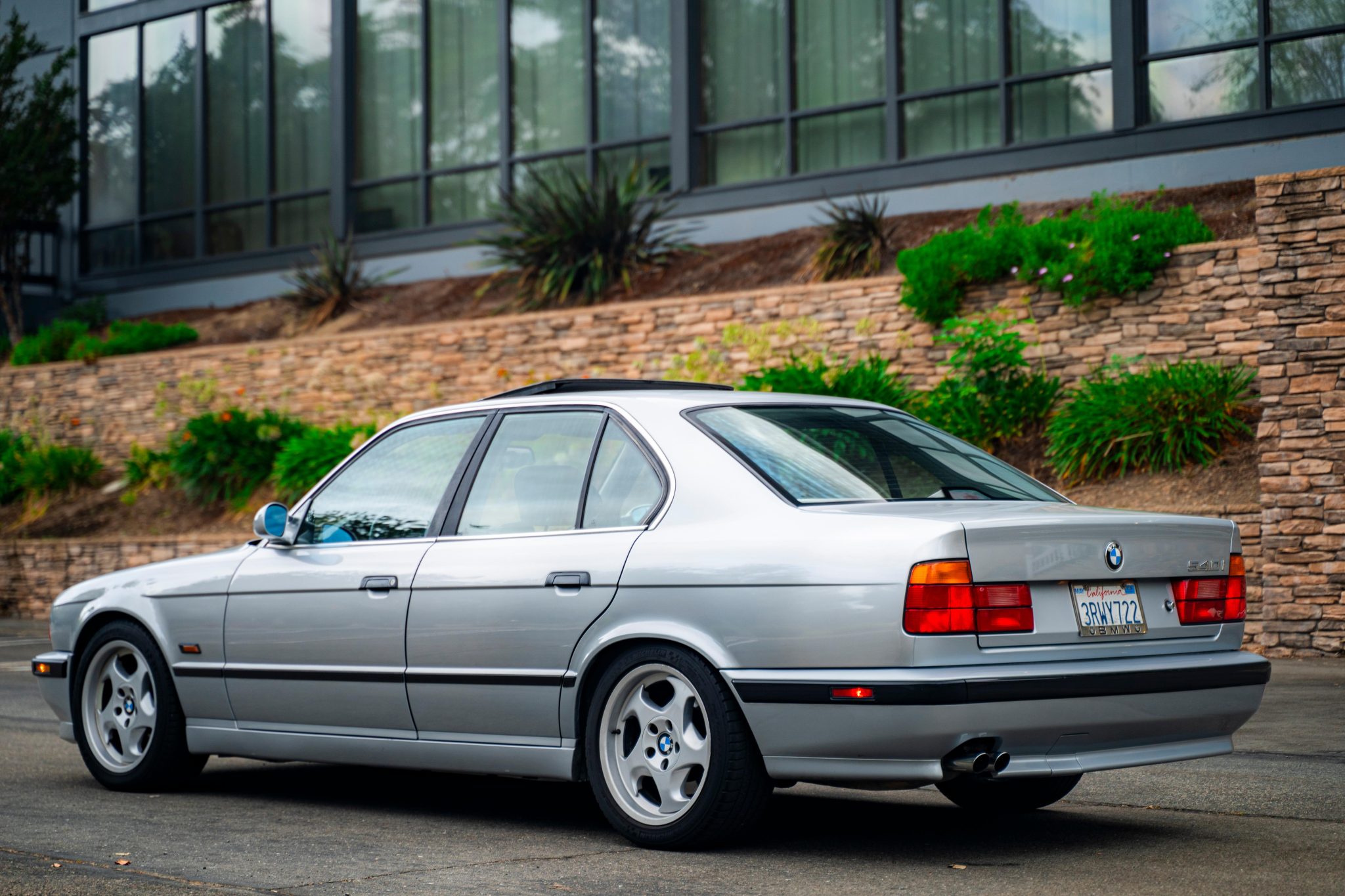 BMW E34 5-Series 