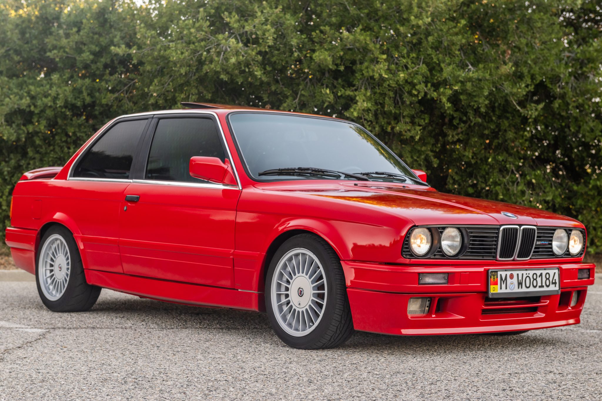 BMW E30 3-Series Coupe 