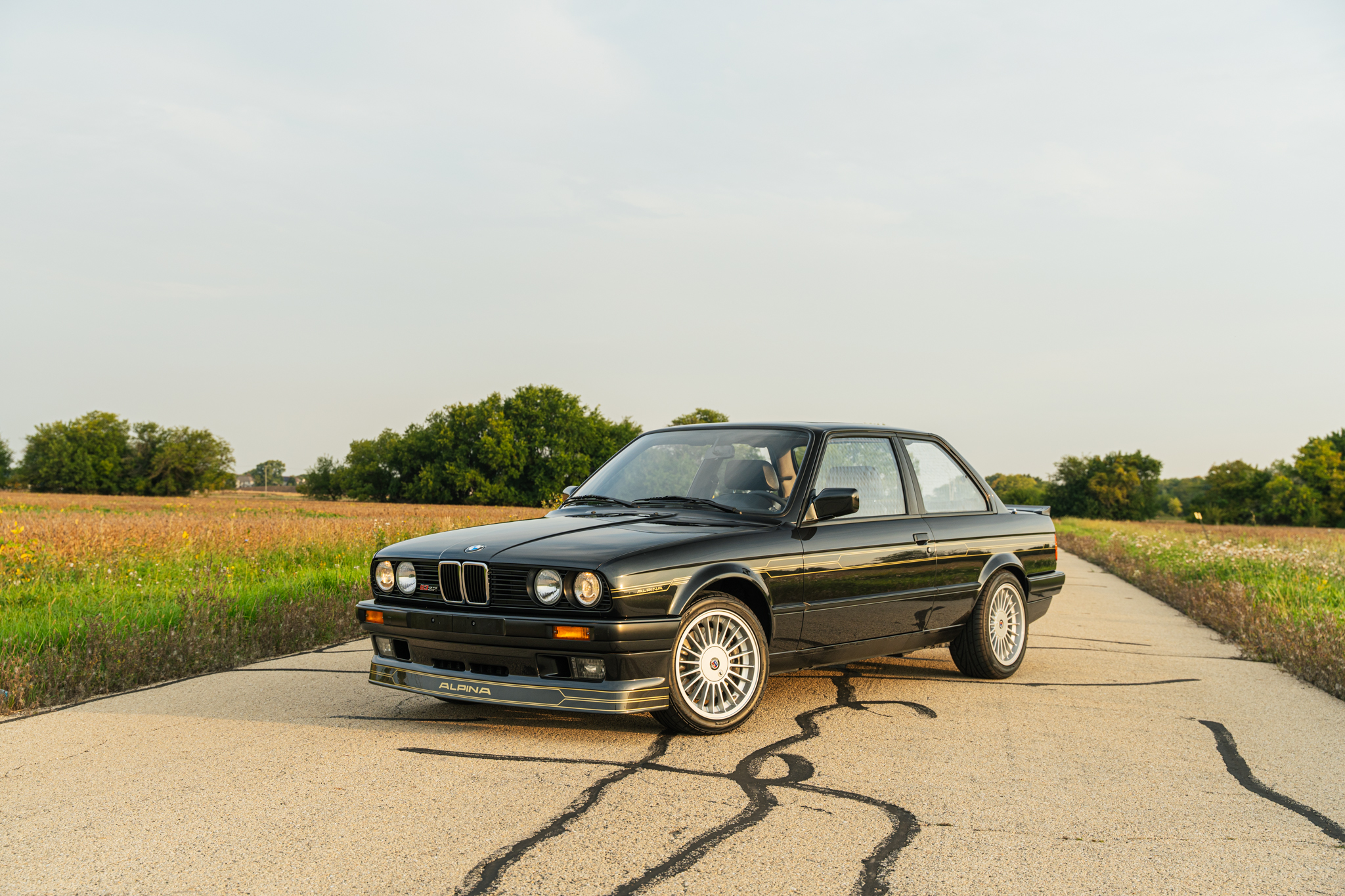 BMW E30 3-Series Coupe 