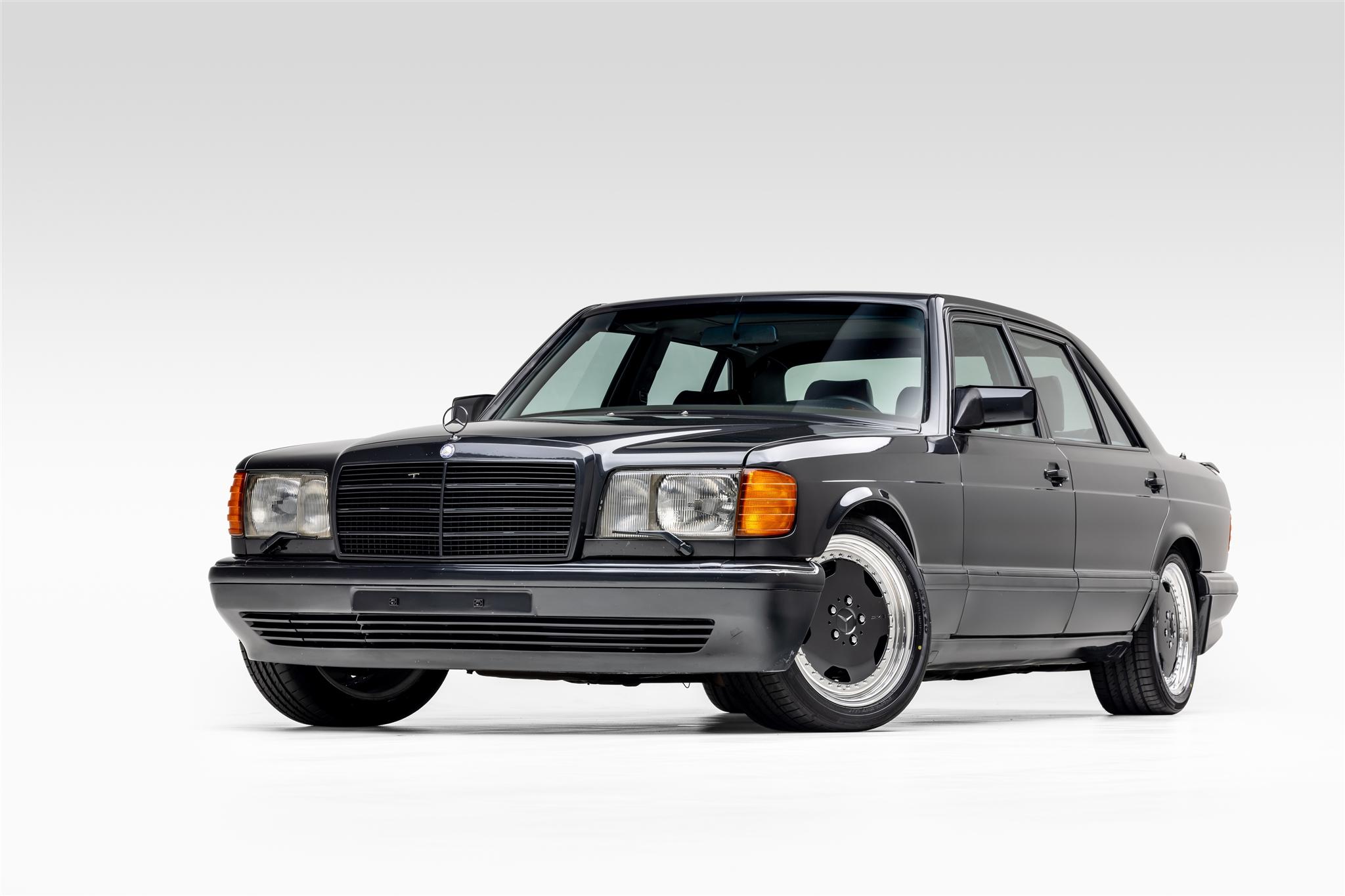 Mercedes-Benz W126 S-Class 