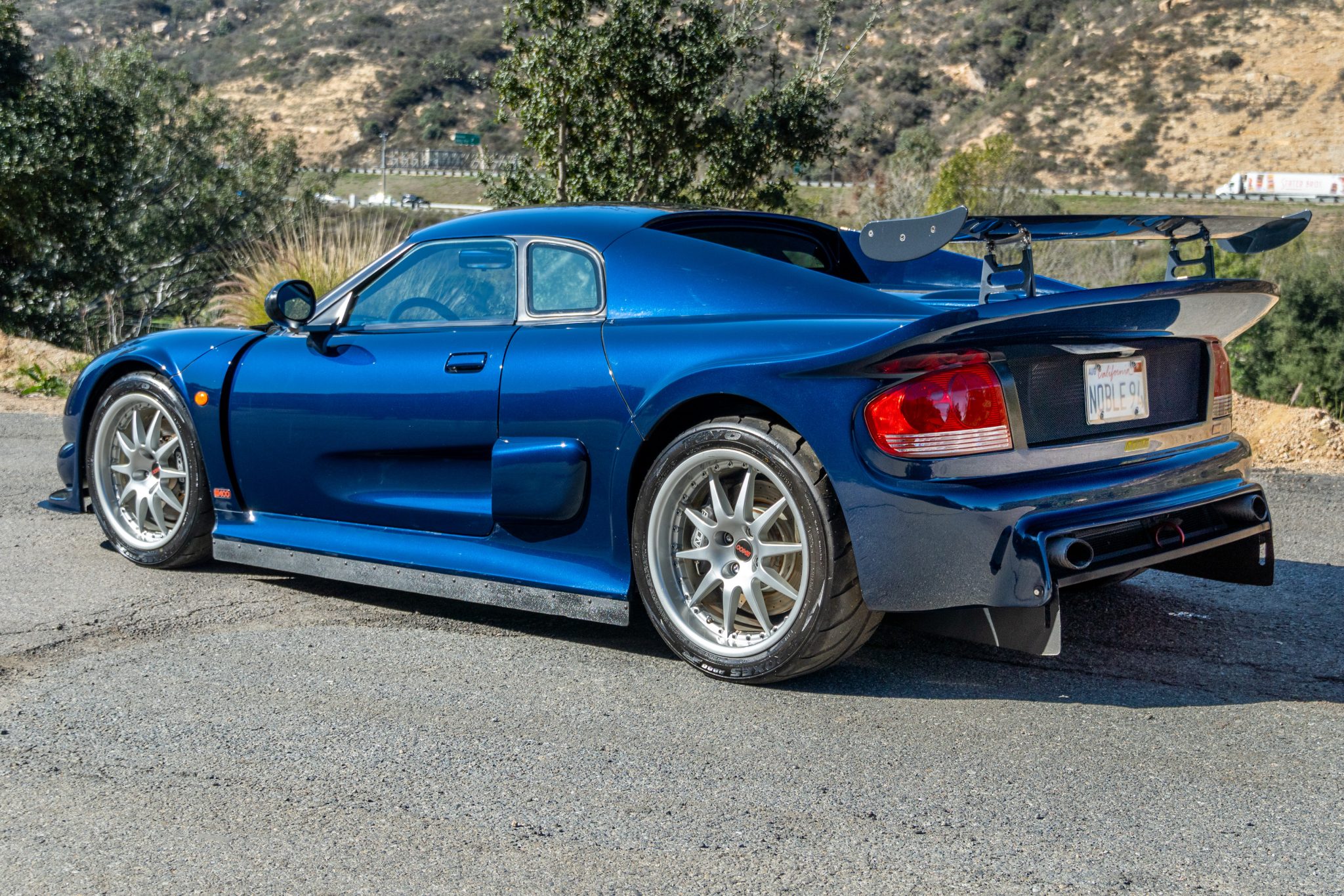Noble M400 