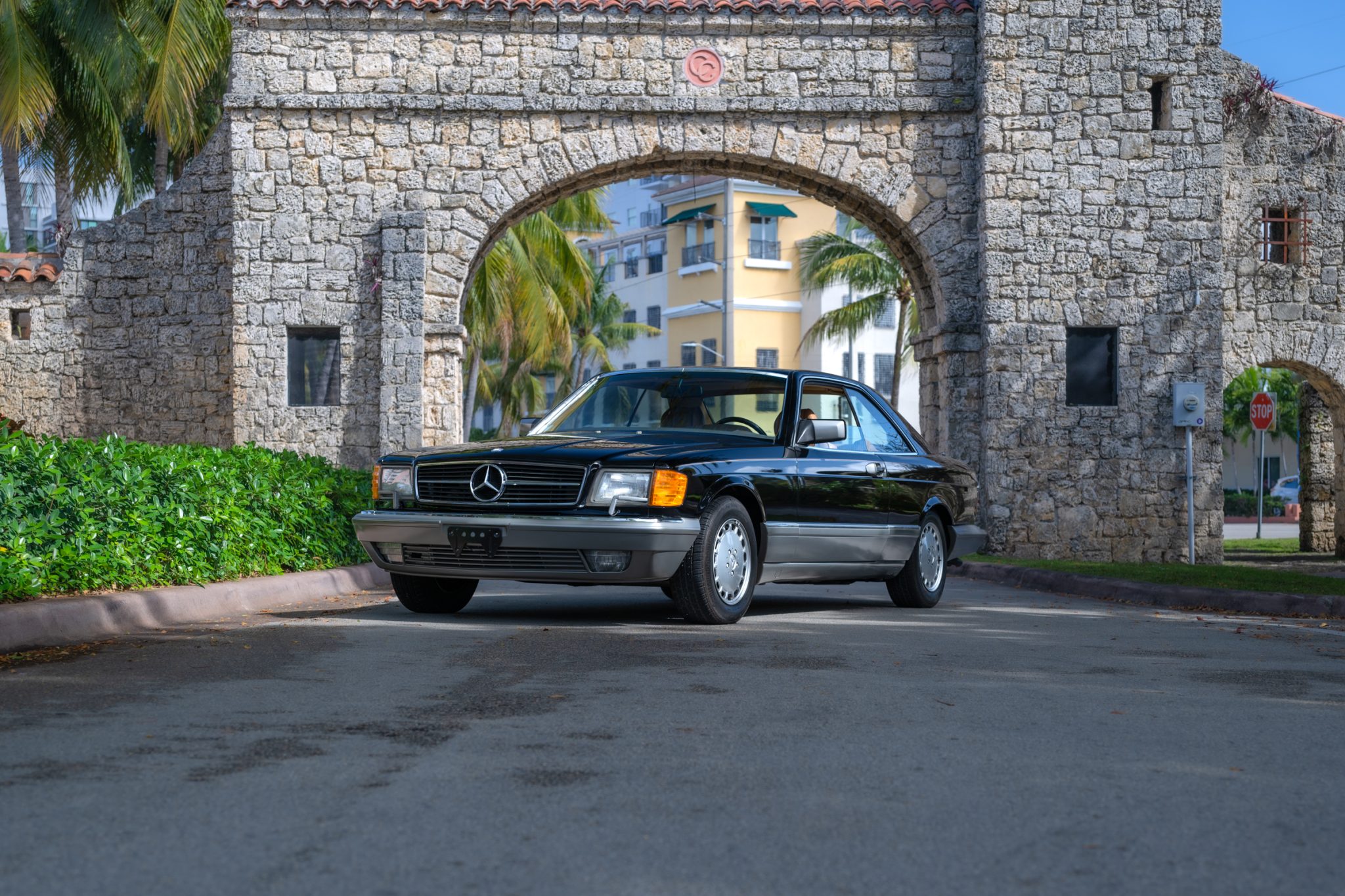 Mercedes-Benz C126 