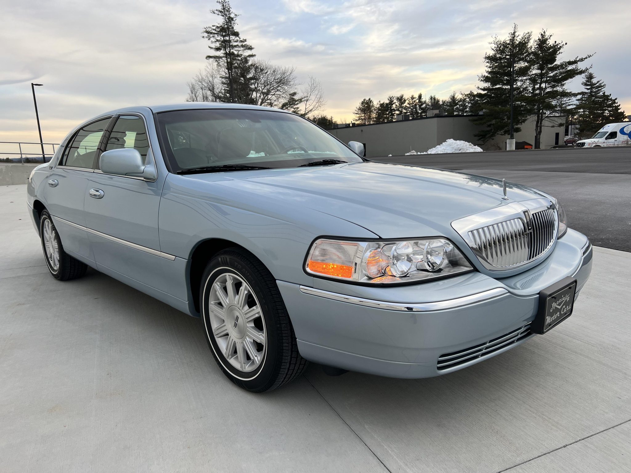 Lincoln Town Car 